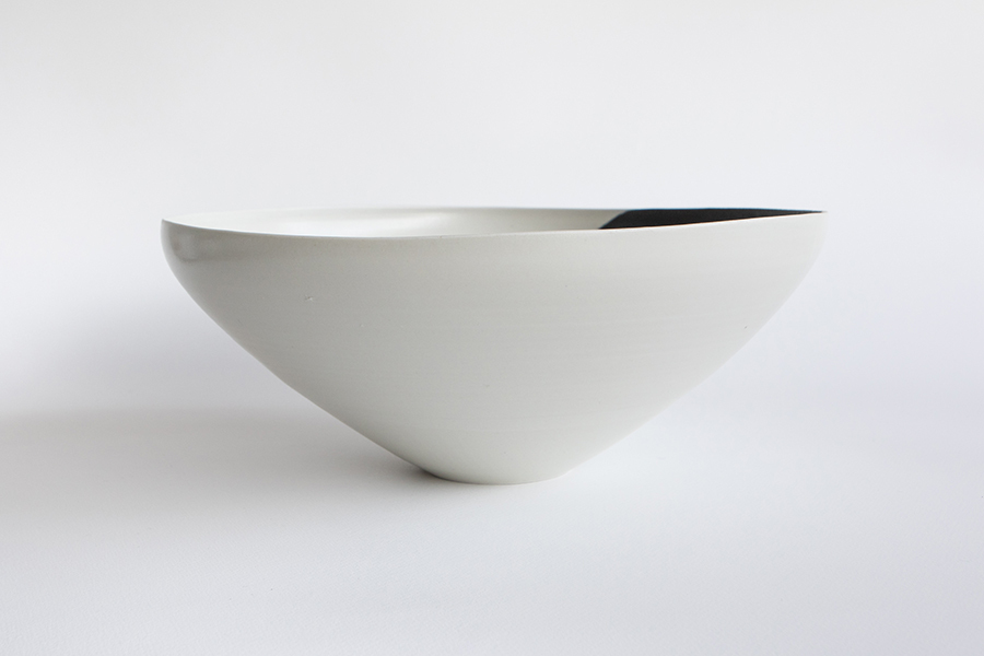 吉田直嗣-缽2 黑白掛分