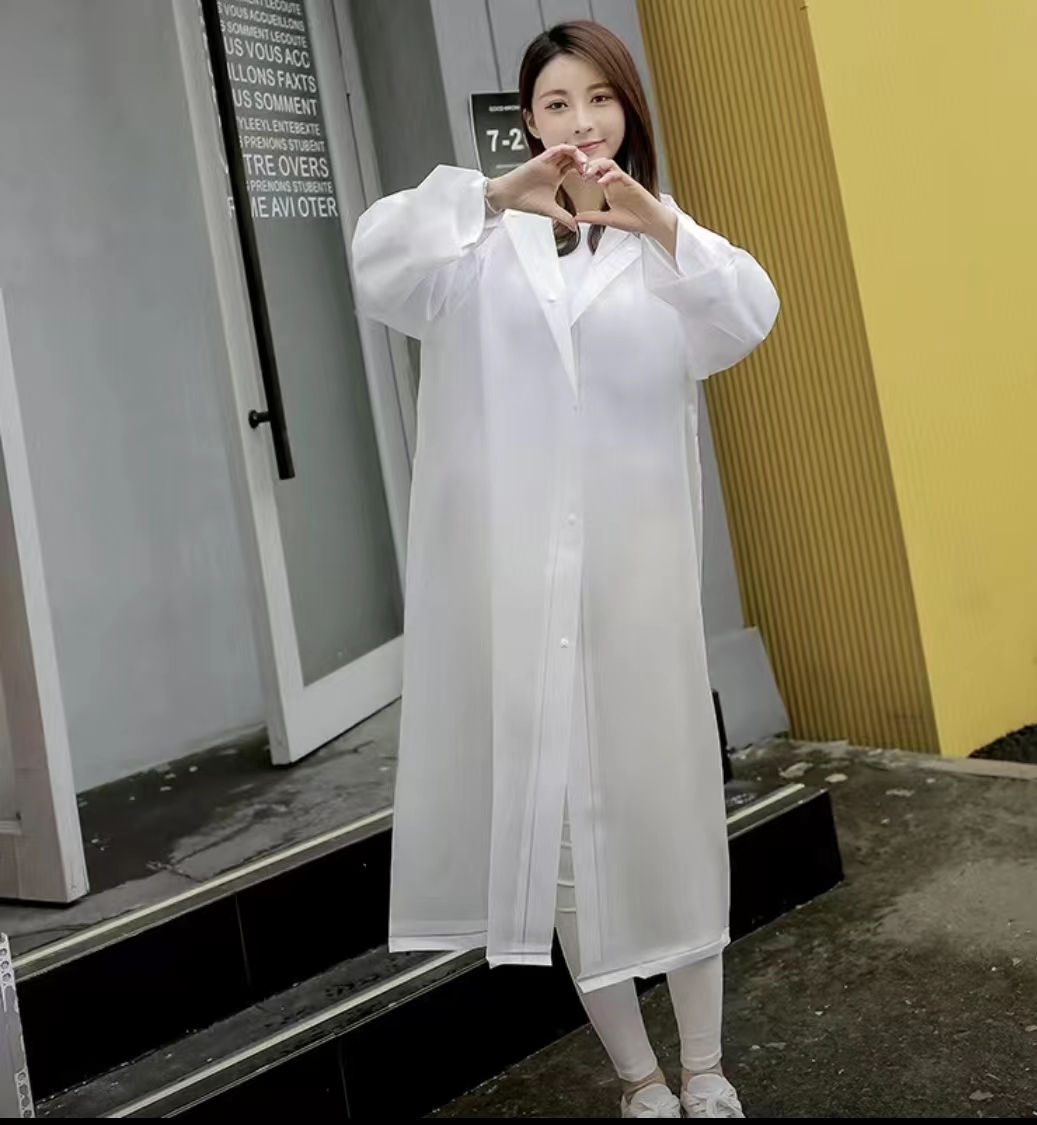 雨衣客製化訂做,可以完全客製,或是用現成雨衣加印品牌企業LOGO,從一般低價活動用或禮贈品,到高價商品代工雨衣,應有盡有!