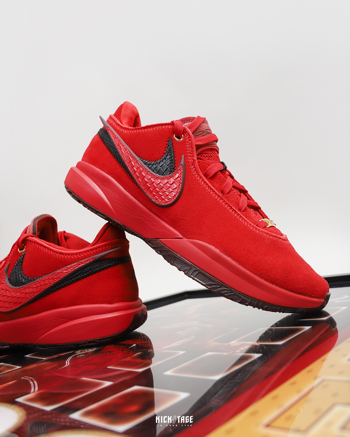 NIKE ZOOM LEBRON 20 LIVERPOOL 利物浦紅色實戰鞋籃球鞋DV1190-600