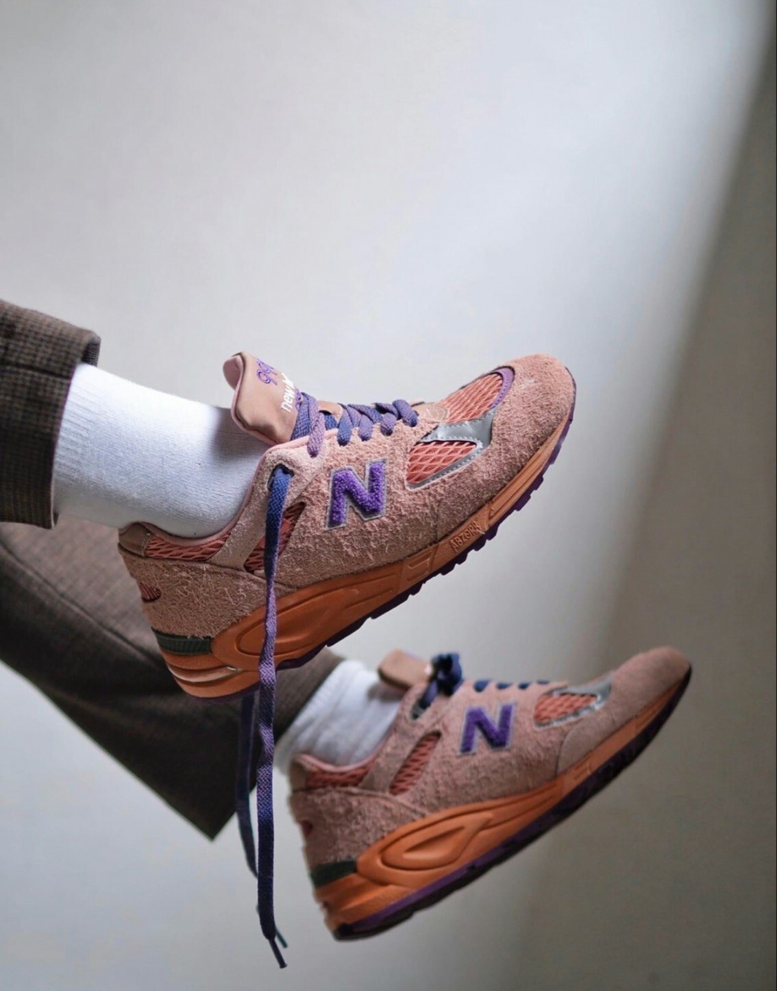 代購 New Balance x Salehe Balance 990 V2 跑步鞋 珊瑚粉 FEB-
