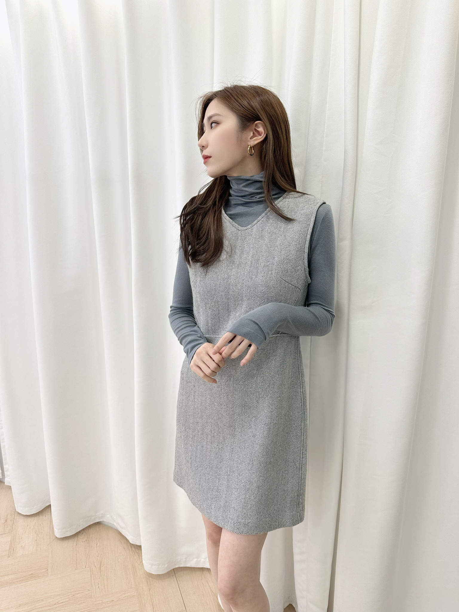 人字紋灰毛呢洋