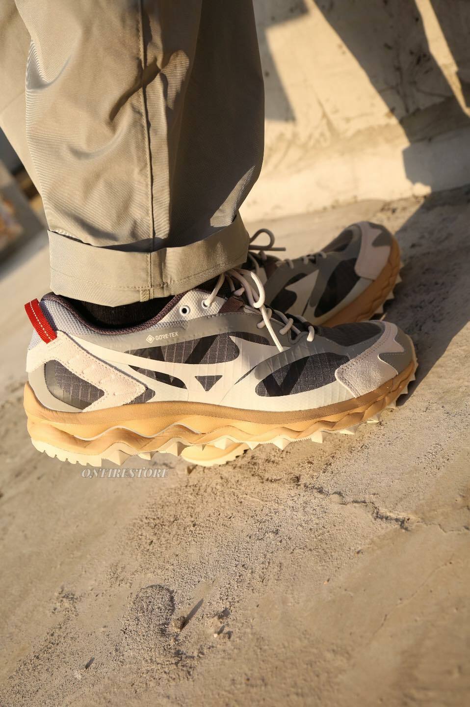 {現貨} Mizuno Wave Mujin Tuan Le Gore-Tex "Grey"