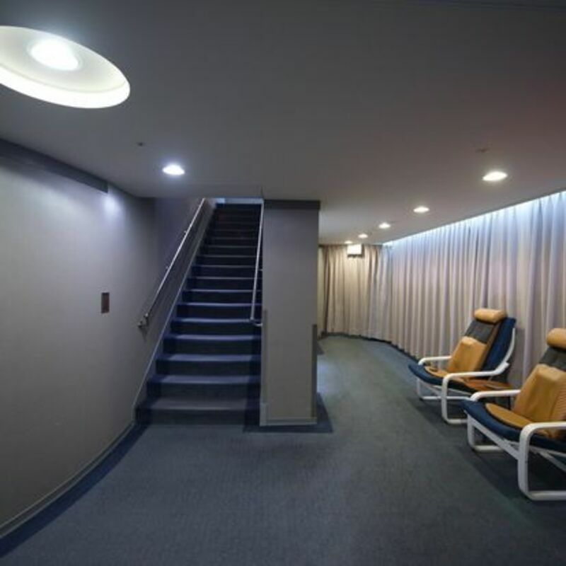 【電子票劵】墾丁旅館｜西門航棧商旅 樓梯