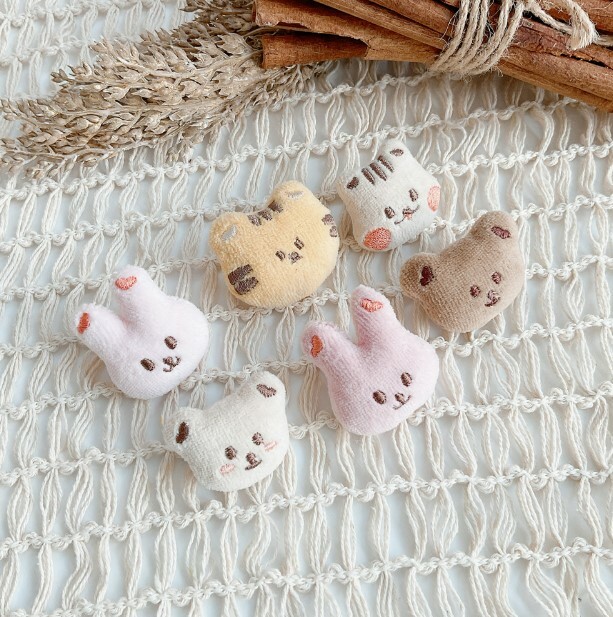 Dot to Dot 2023新款迷你大頭公仔扣針