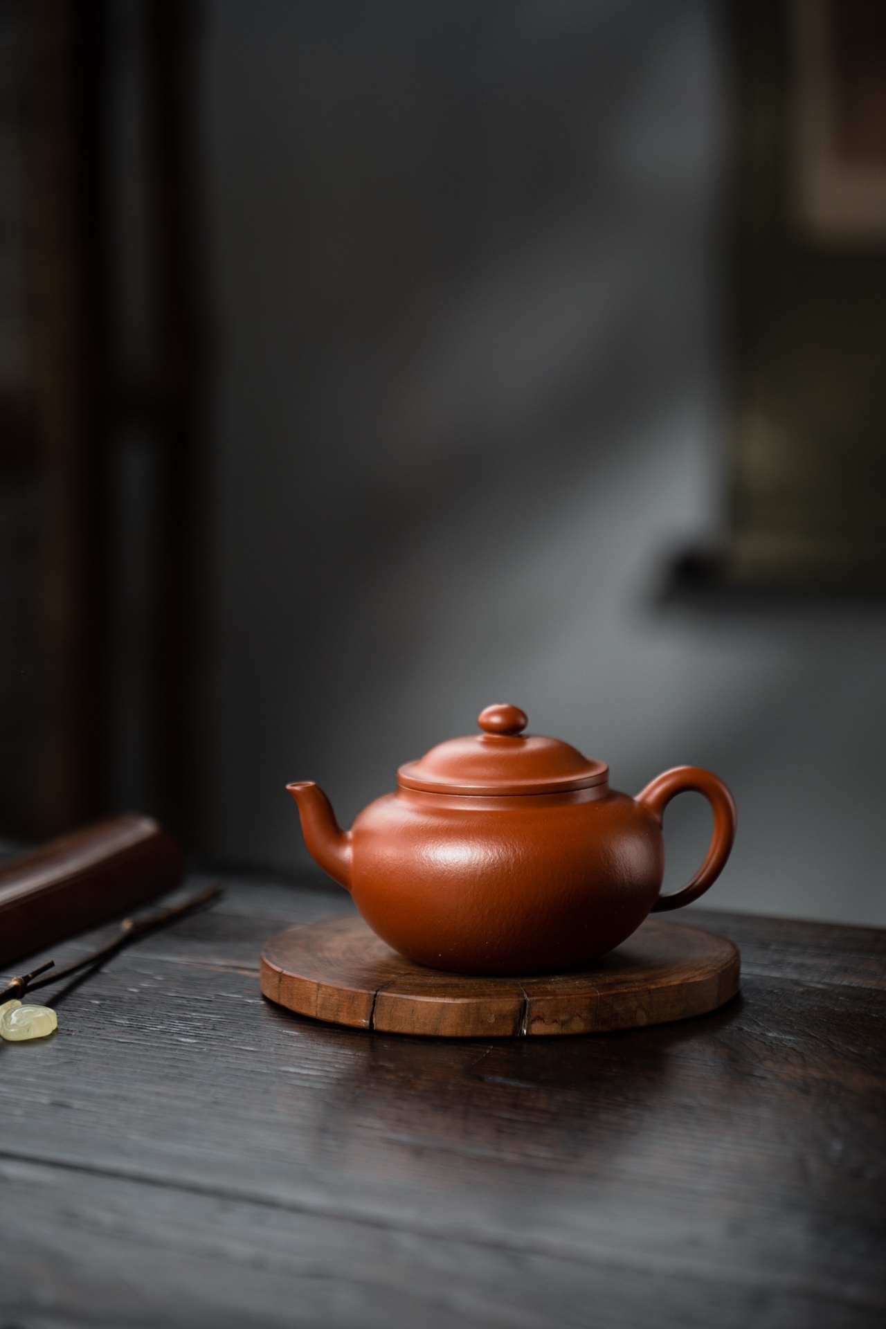 【宮燈】-- 仿佛是一盞華麗的宮燈，正散發著溫馨的光彩。