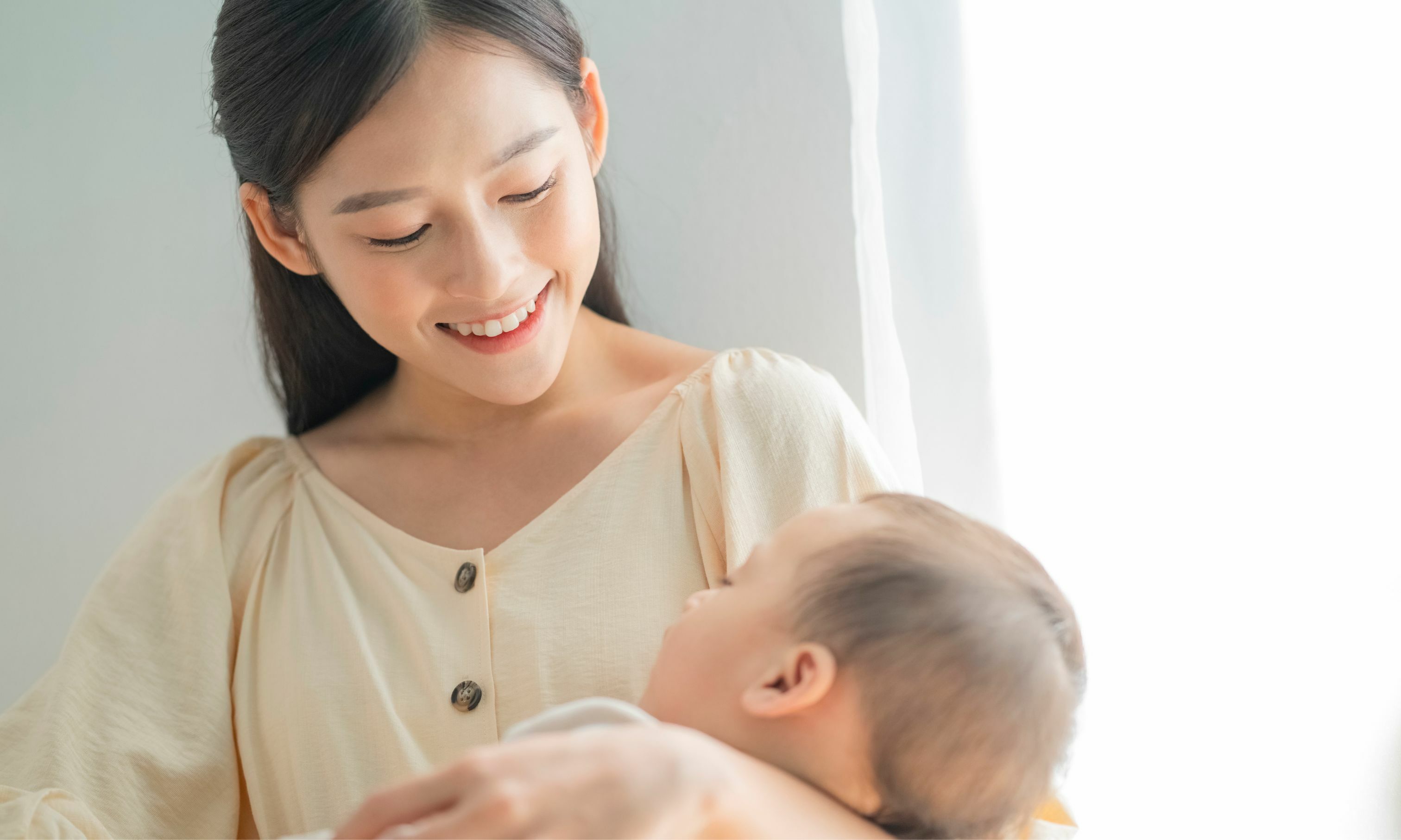 親餵時乳頭破皮了怎麼辦？7種方式幫助你舒緩親餵時的疼痛