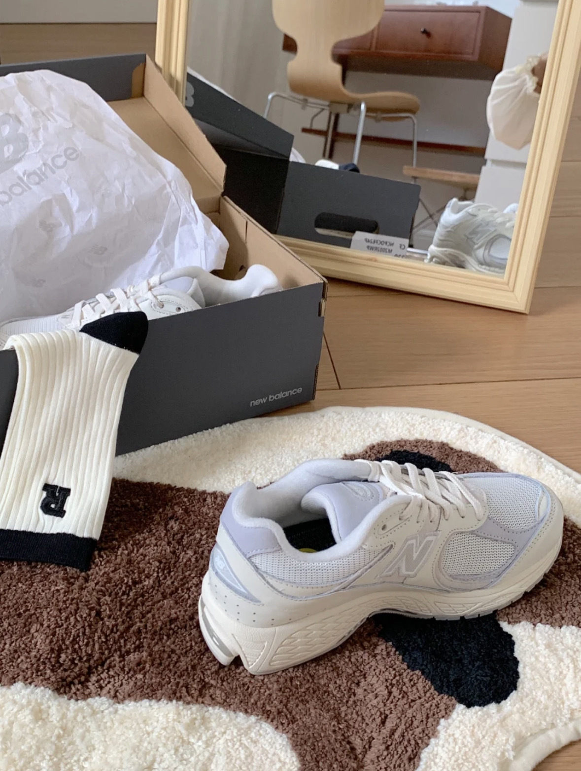 New Balance 2002R 象牙米白