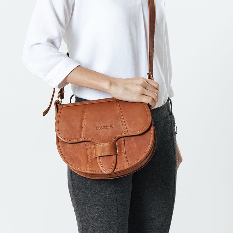 Carriel 皮革包｜純革馬鞍包 - 駝色｜哥倫比亞