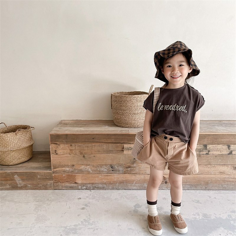 微高腰挺版型麻棉短褲