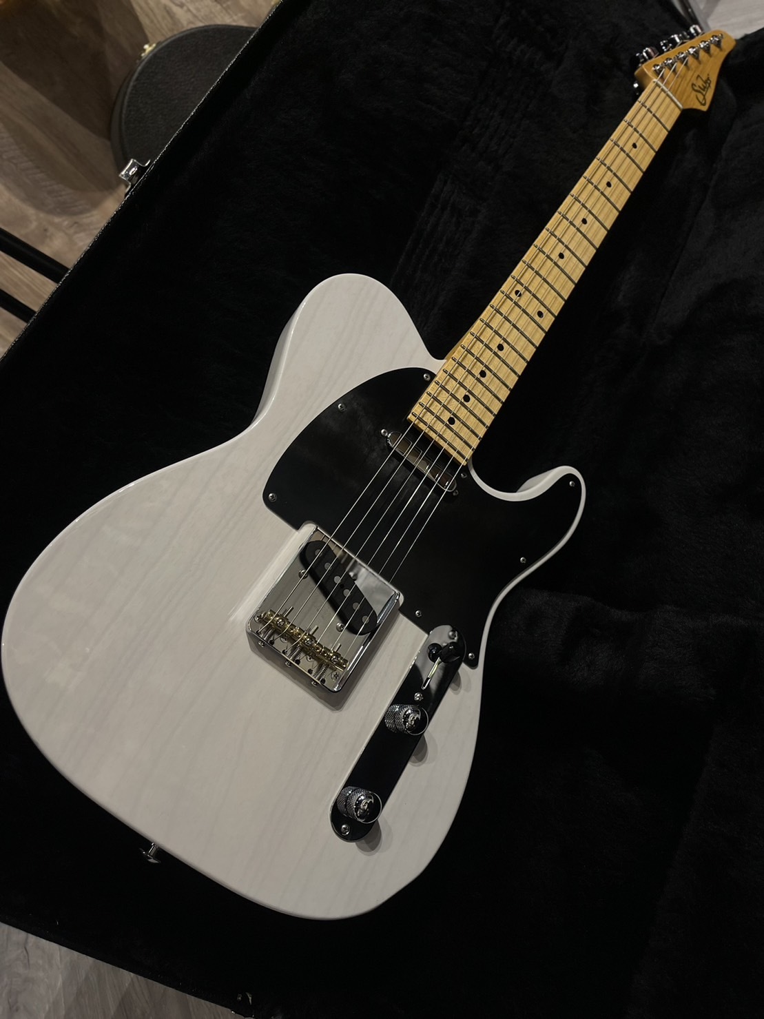 Suhr CLASSlC T Antique White 電吉他【宛伶樂器】