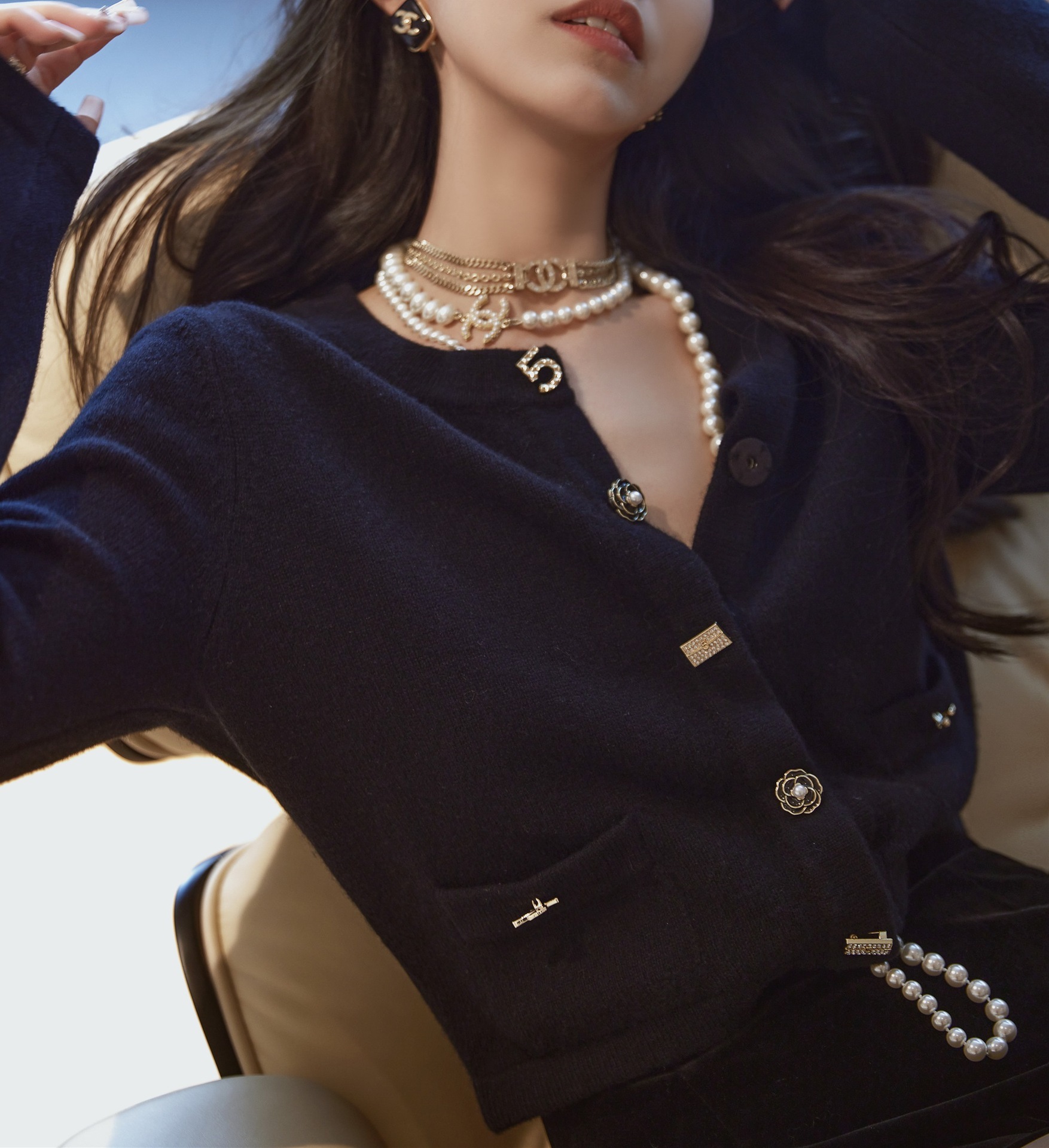 小香復古造型釦 針織外套/背心(黑/白)