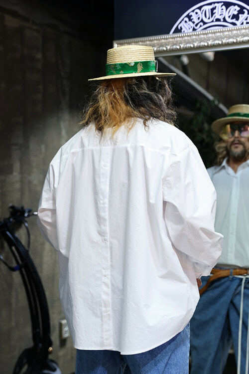 後開叉鈕釦寬鬆襯衫