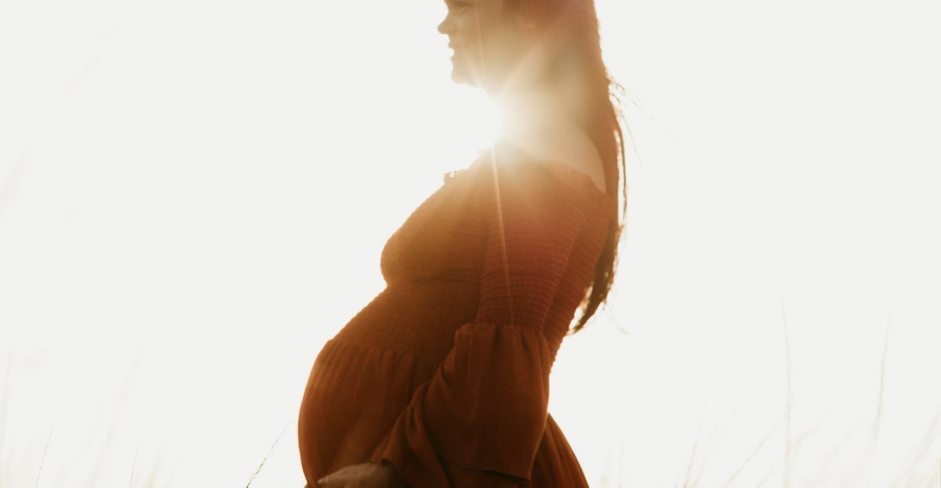 懷孕、孕期中可以按摩嗎?保養與按摩精油，千萬要選對