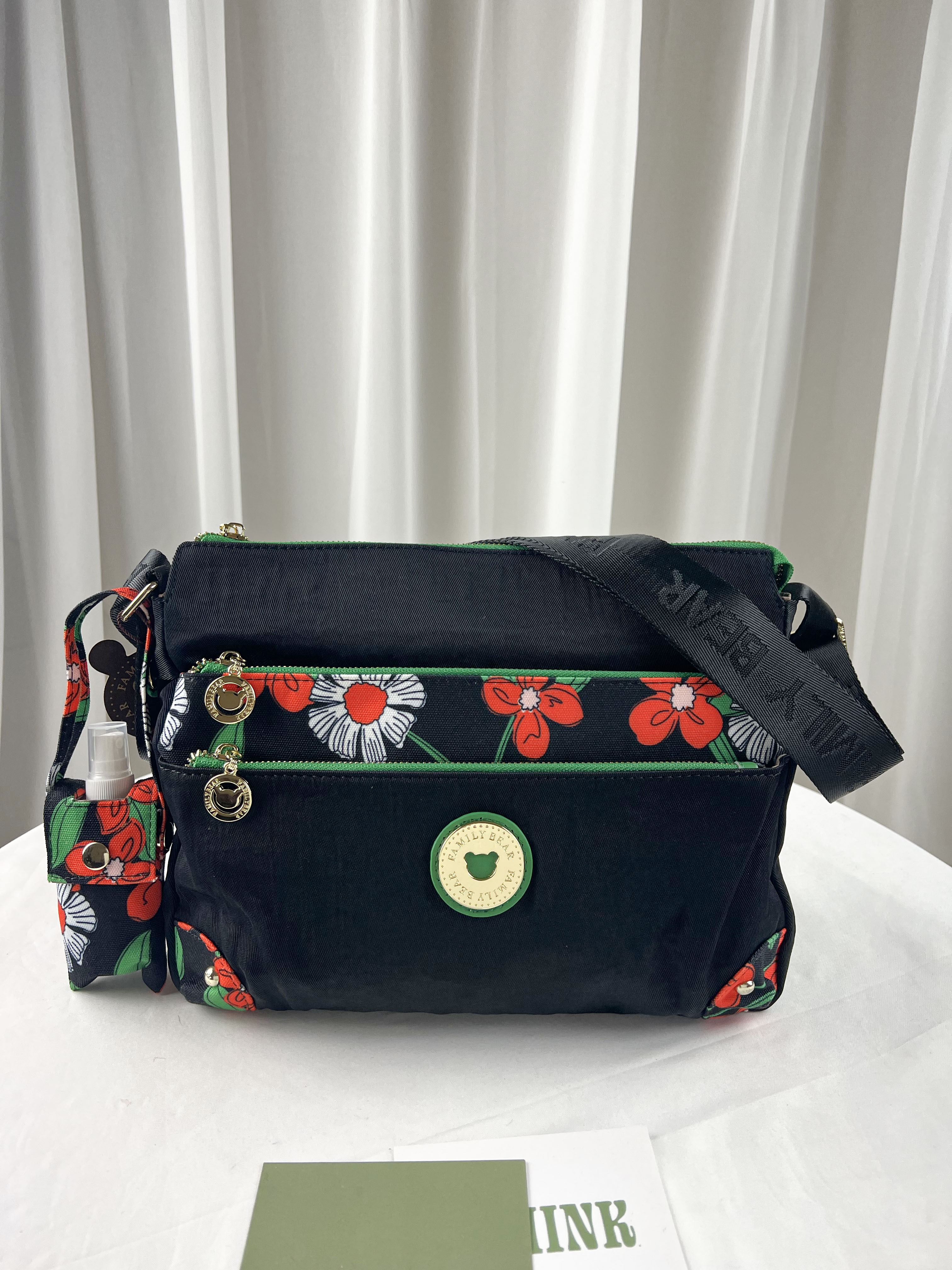 FamilyBear 黑橙花側背包 附酒精保護套+酒精瓶 #2045