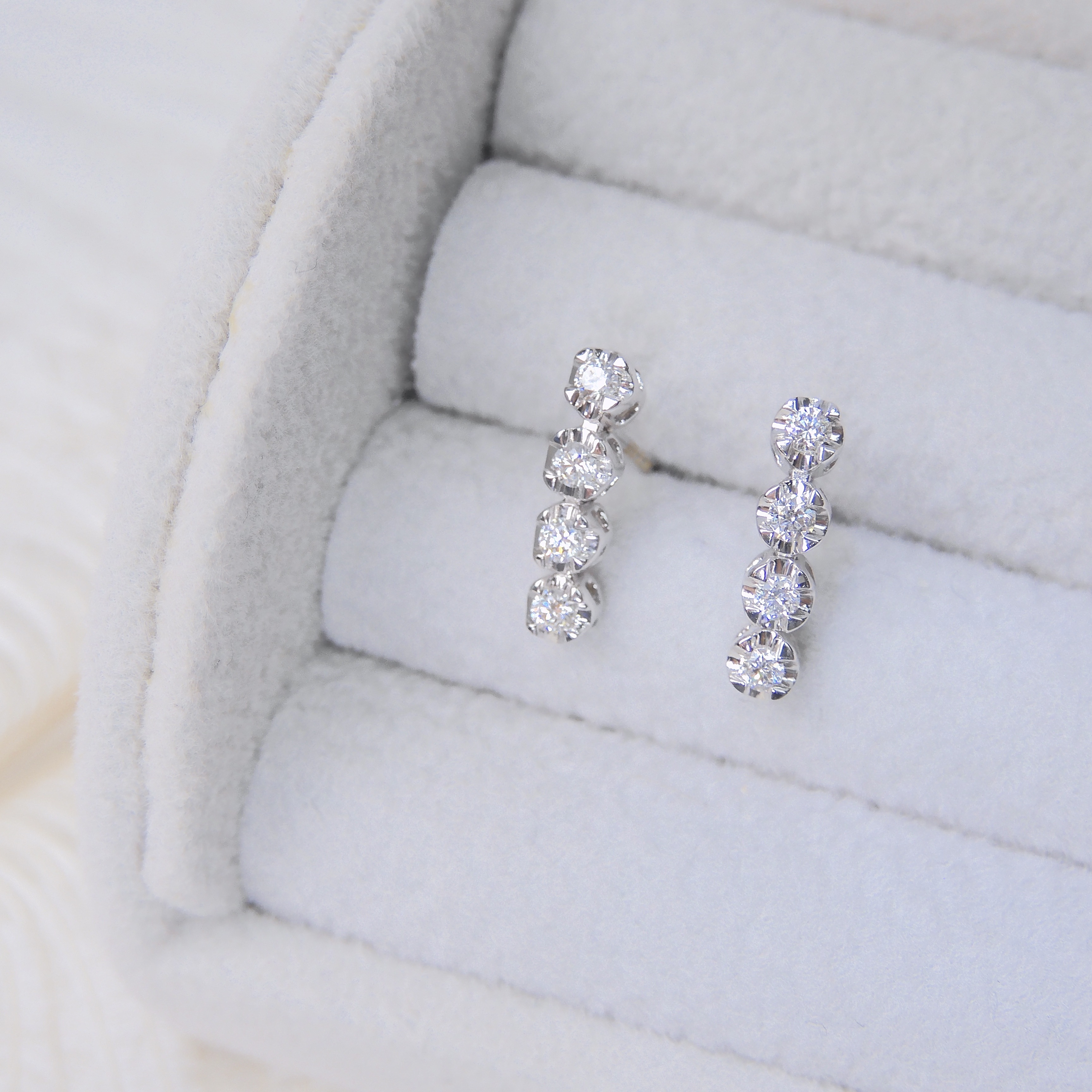 18K Gold 0.16ct Diamond Ear Studs