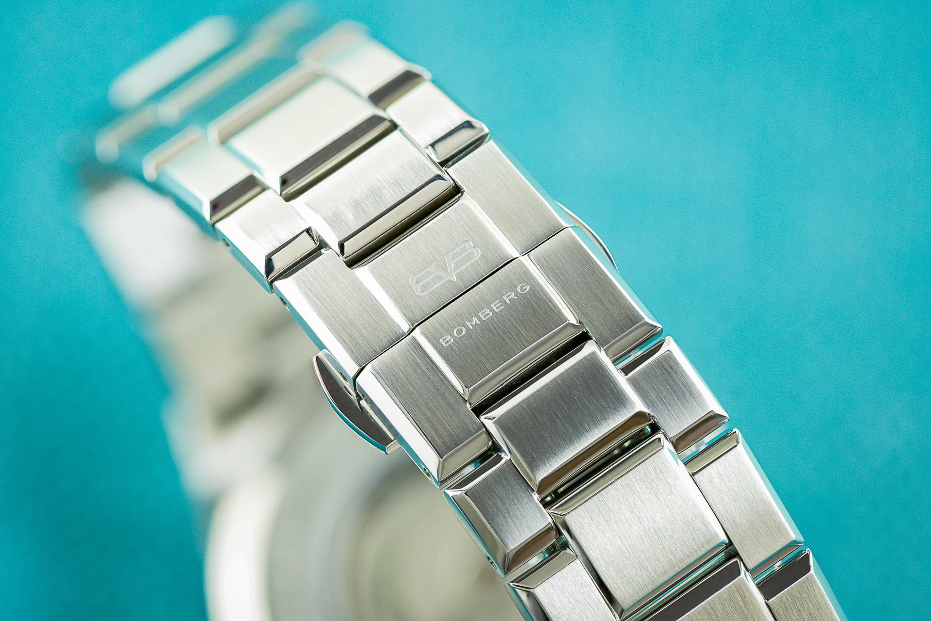 BOLT-68 NEO  自動機械大都會系列 邁阿密版