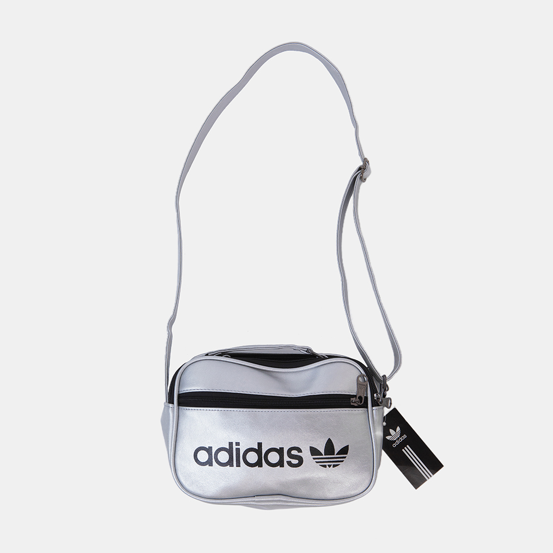 VINTAGE ADIDAS SMALL SHOULDER BAG