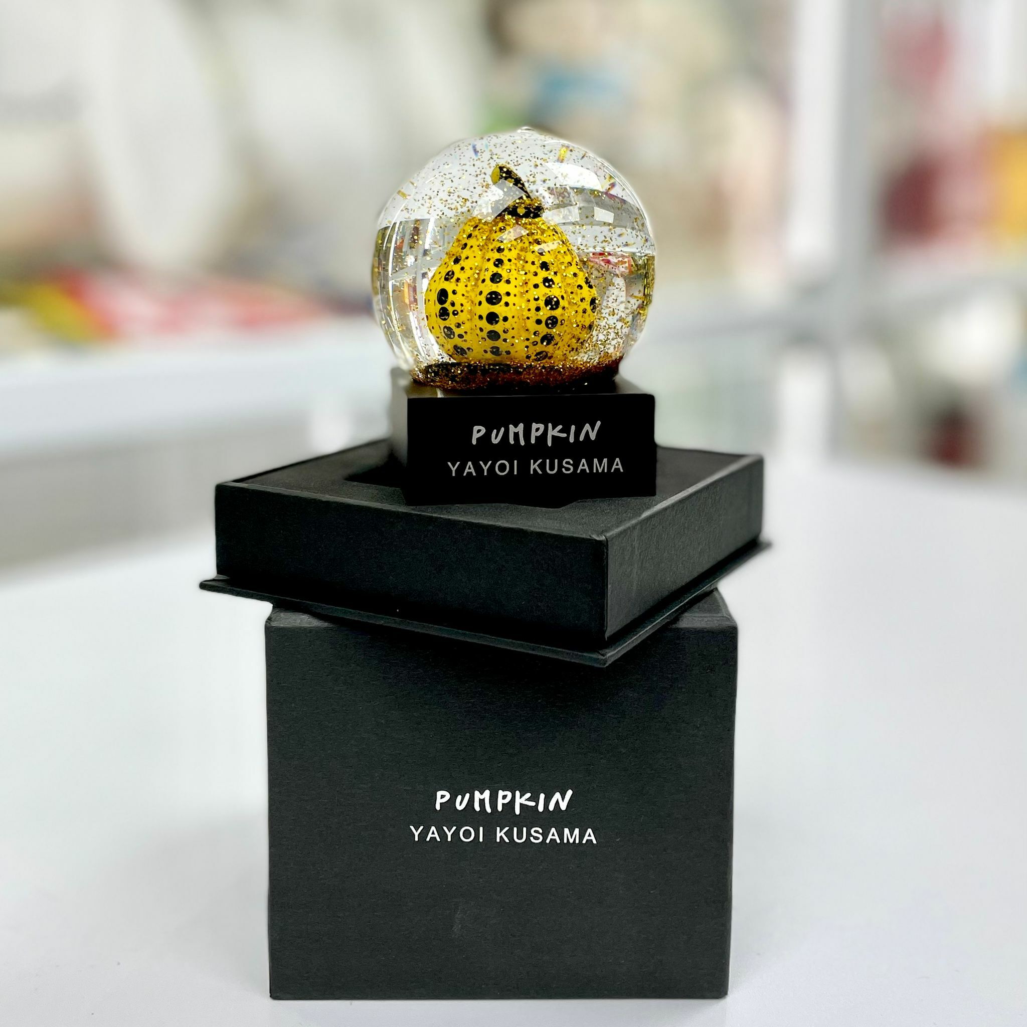 Yayoi Kusama Snow Globe -Pumpkin