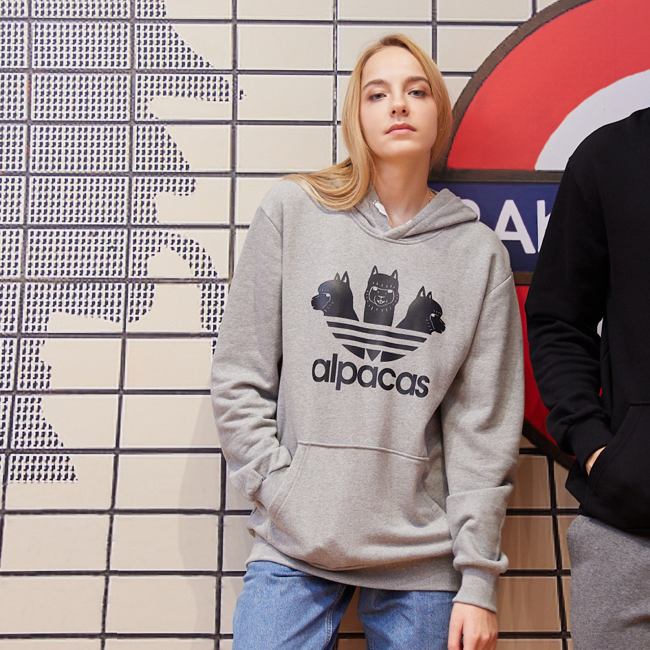 Alpacas  Black   Threehead 愛迪駝(黑白)  高磅數長袖帽T