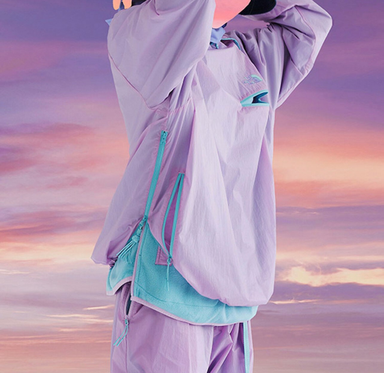 代購 The North Face x CLOT 聯名款 SS23 LOGO刺繡防風外套 夕暮紫 FEB-