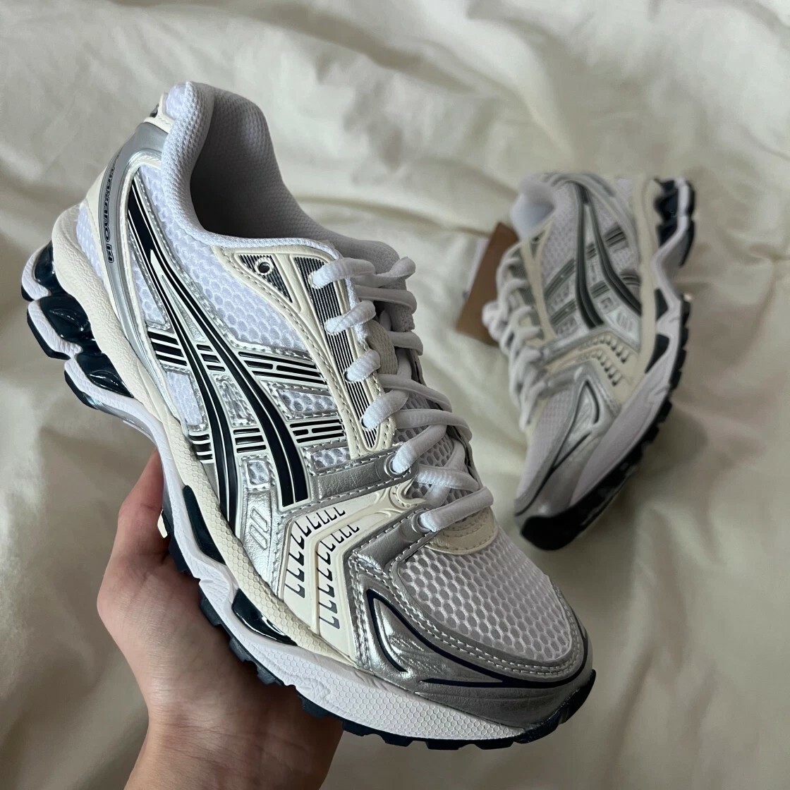 Asics Gel-KAYANO 14 銀黑色1202A056-019