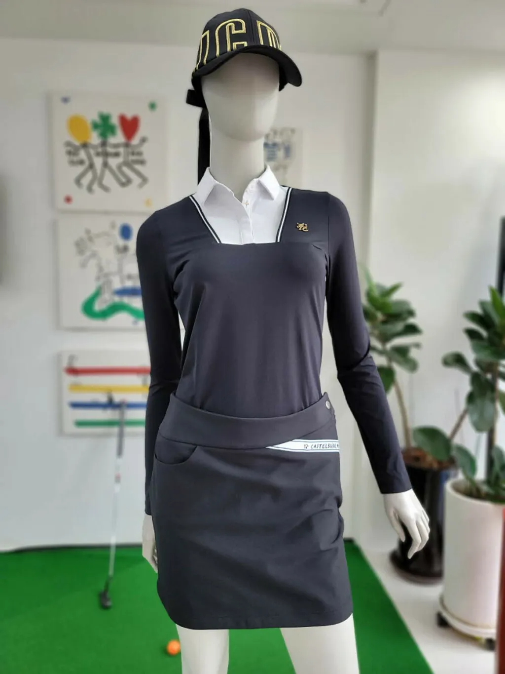 女【現貨】5折起/韓版球衣 法國品牌Castelbajac/小花高爾夫球衣/春秋夏款 正韓合身線條宅裙褲 /網紅熱銷 #MW112249-#MW112252
