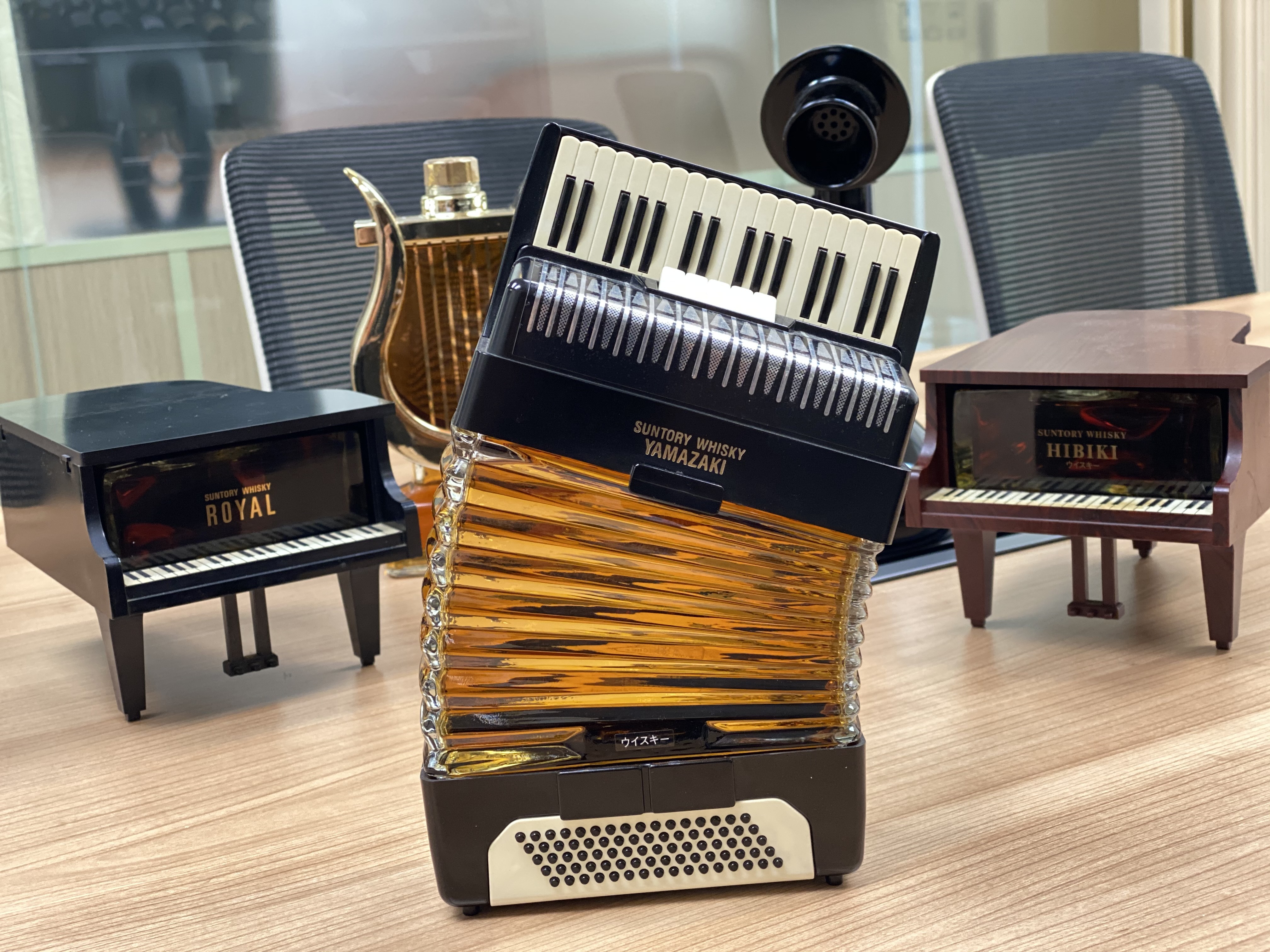 三得利 山崎12年 (樂器系列-手風琴)