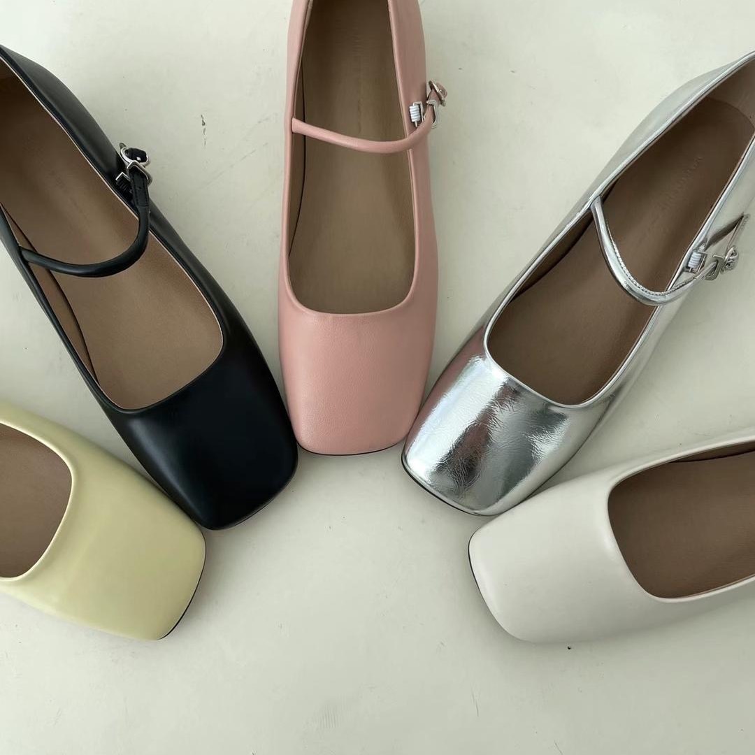 園舞曲 方頭小皮鞋