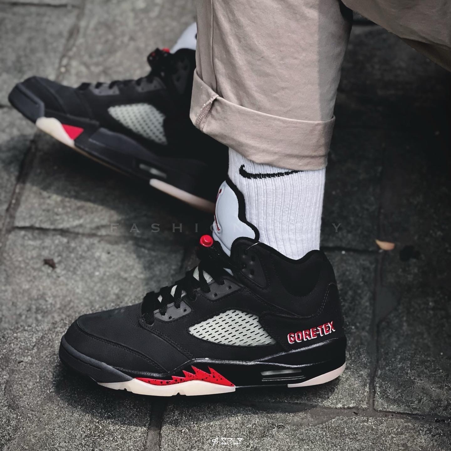 Air Jordan 5 Retro Gore Tex Off Noir 黑紅 防水 DR0092-001