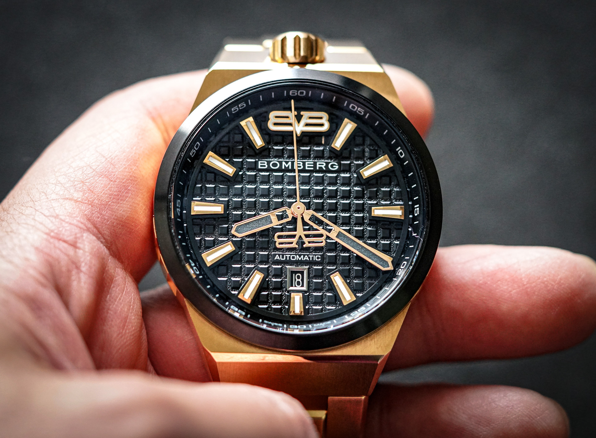 BOLT-68 NEO  自動機械大都會系列 上海版