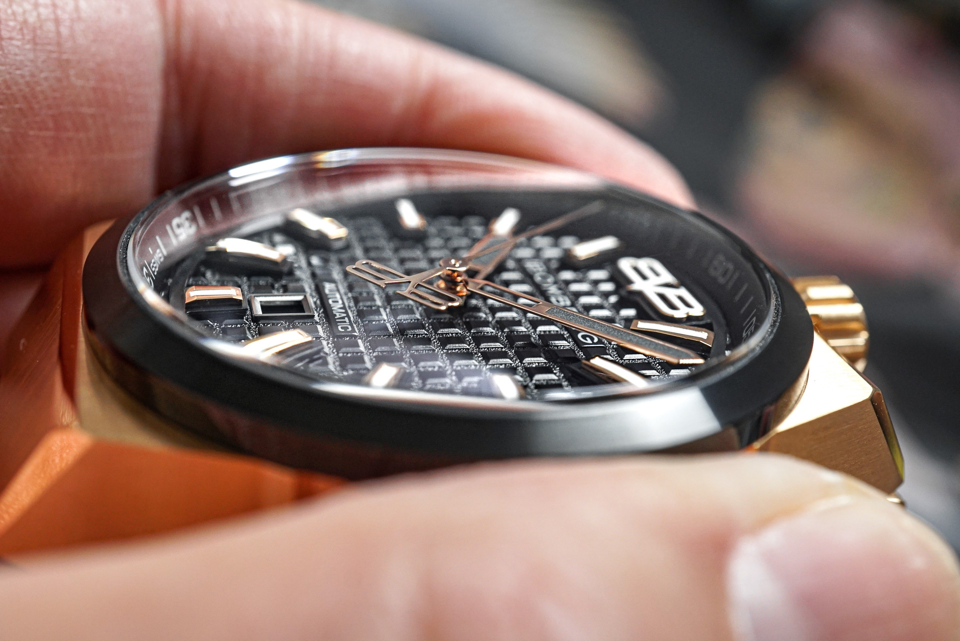 BOLT-68 NEO  自動機械大都會系列 上海版