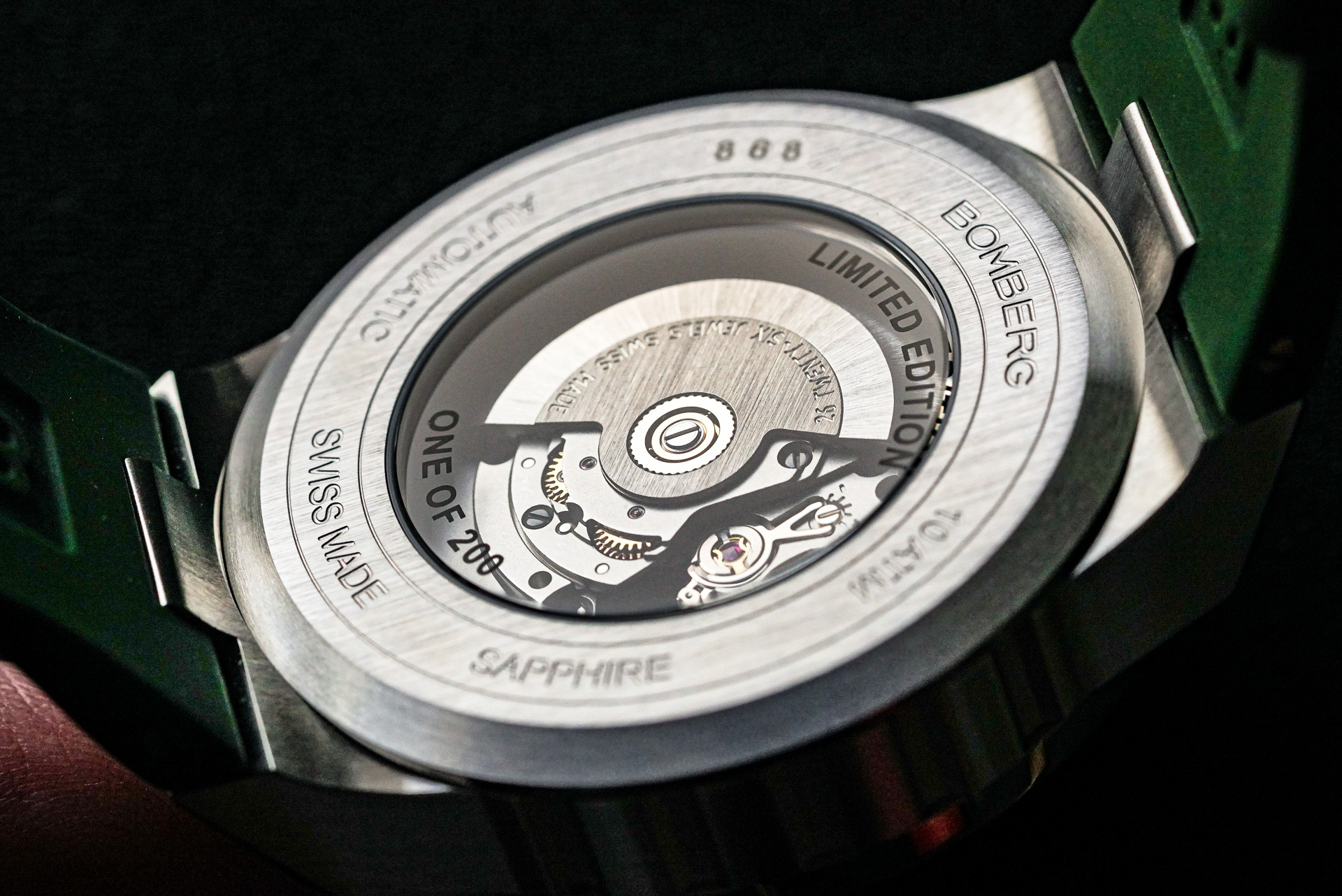 BOLT-68 NEO  自動機械大都會系列 日內瓦版