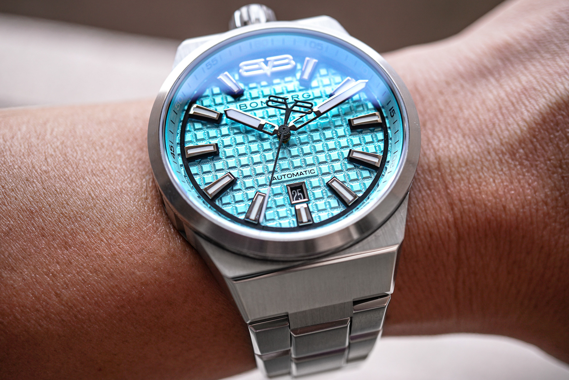 BOLT-68 NEO  自動機械大都會系列 邁阿密版