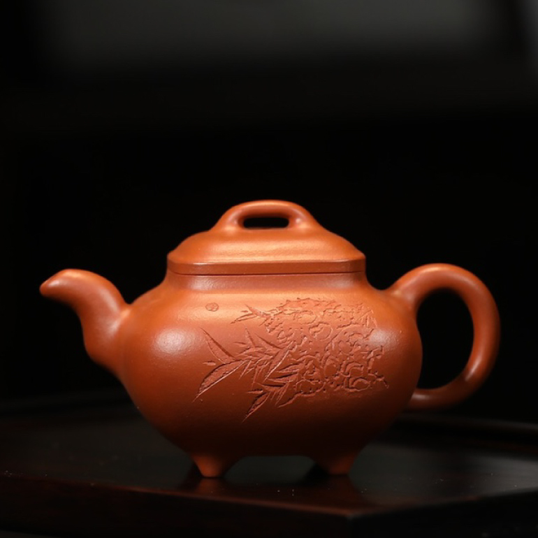 【傳爐(竹報平安)】--做工極其精湛，壺身圈把，拿捏舒適