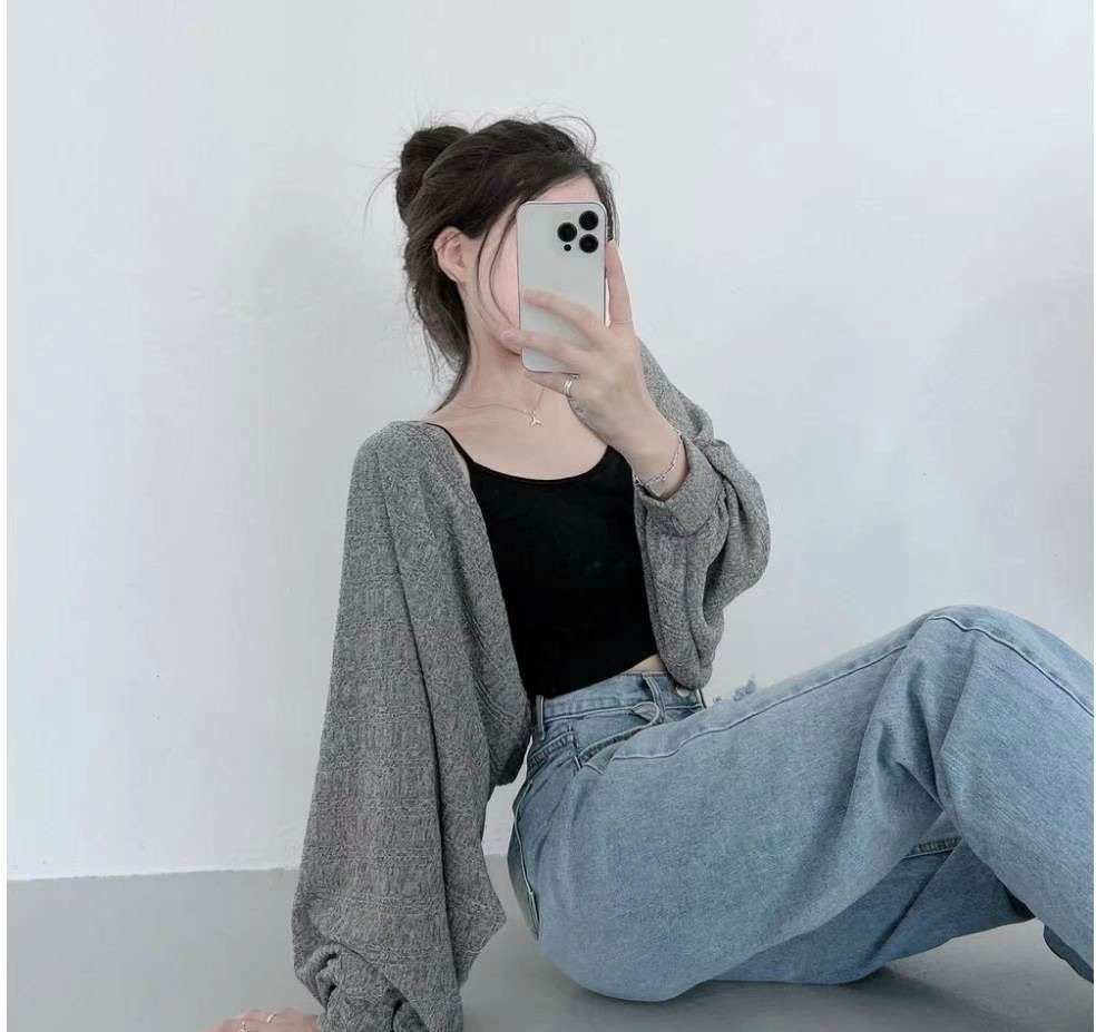 【優惠預訂】韓國暗坑紋泡泡袖外套（3色）