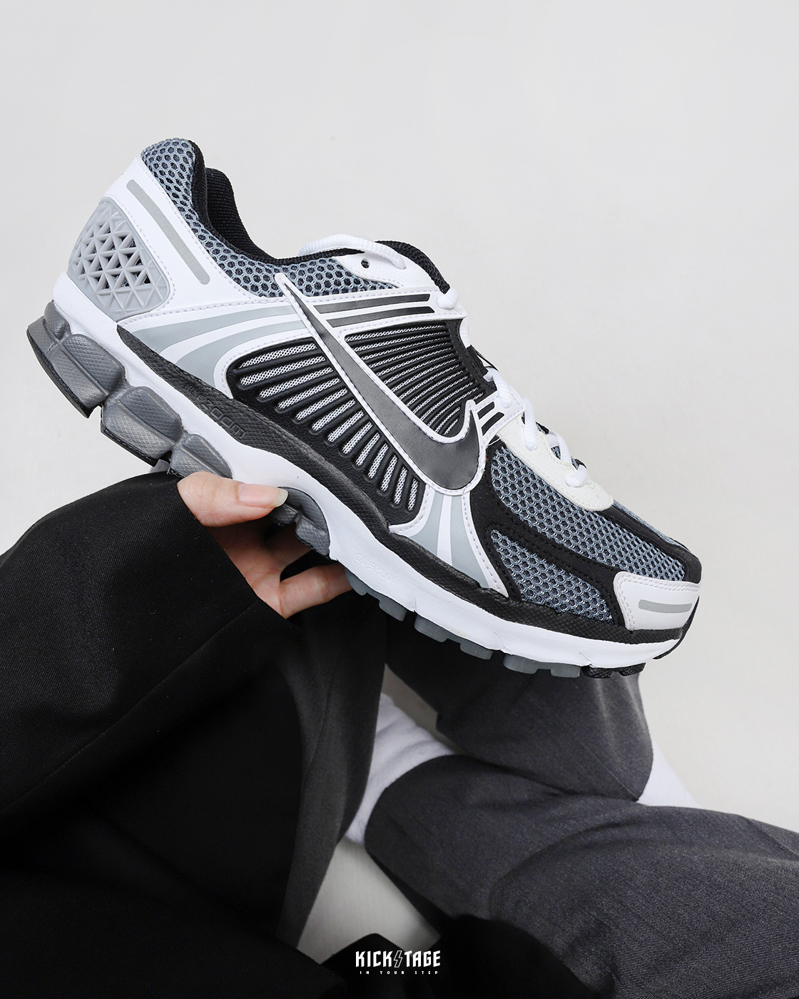 <連線代購商品>NIKE ZOOM VOMERO 5 PANDA 黑白熊貓  老爹鞋 休閒跑鞋 健身訓練鞋【CI1694-001】