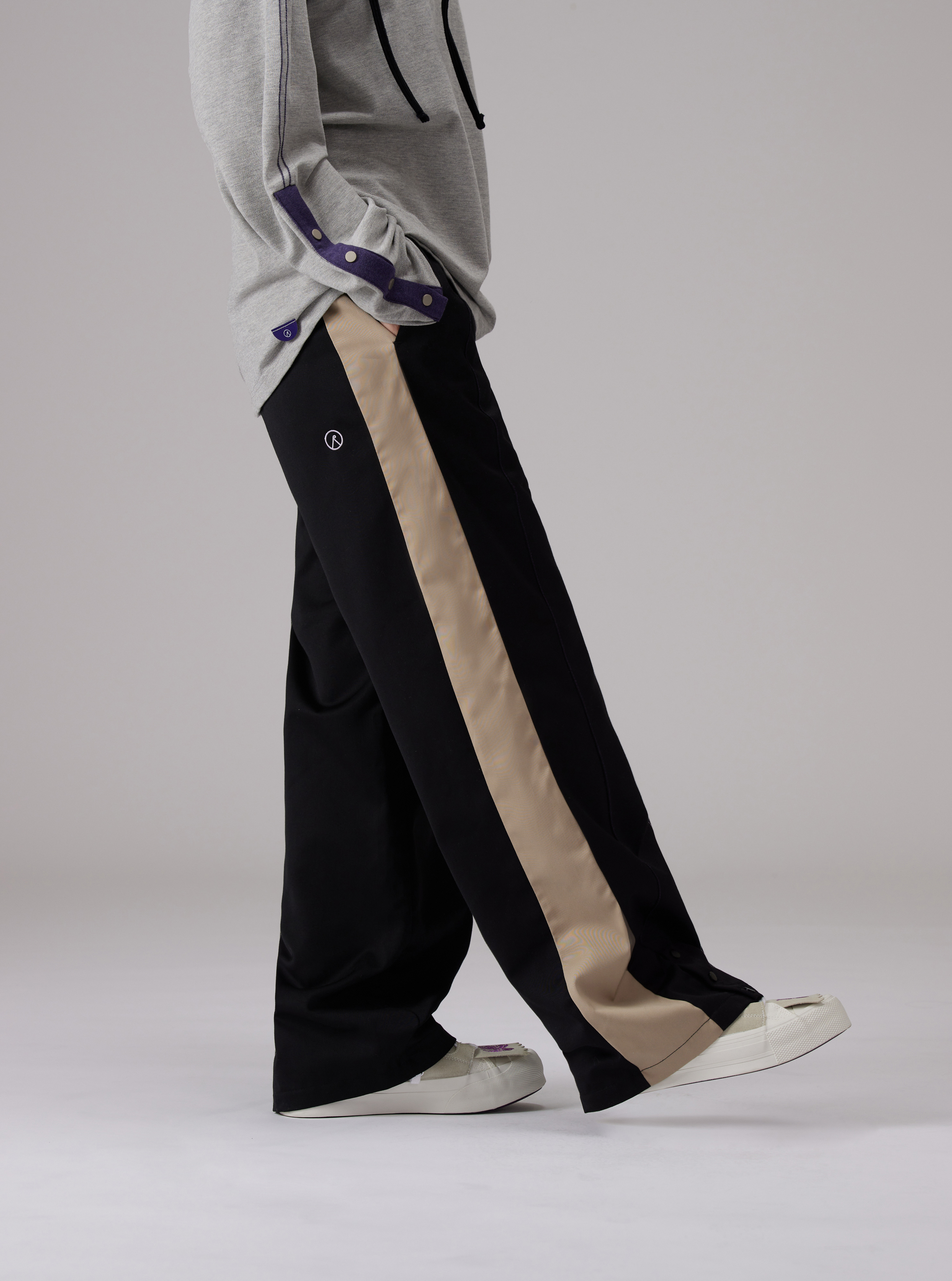 Contrast-panel Wide-leg Trousers | Black