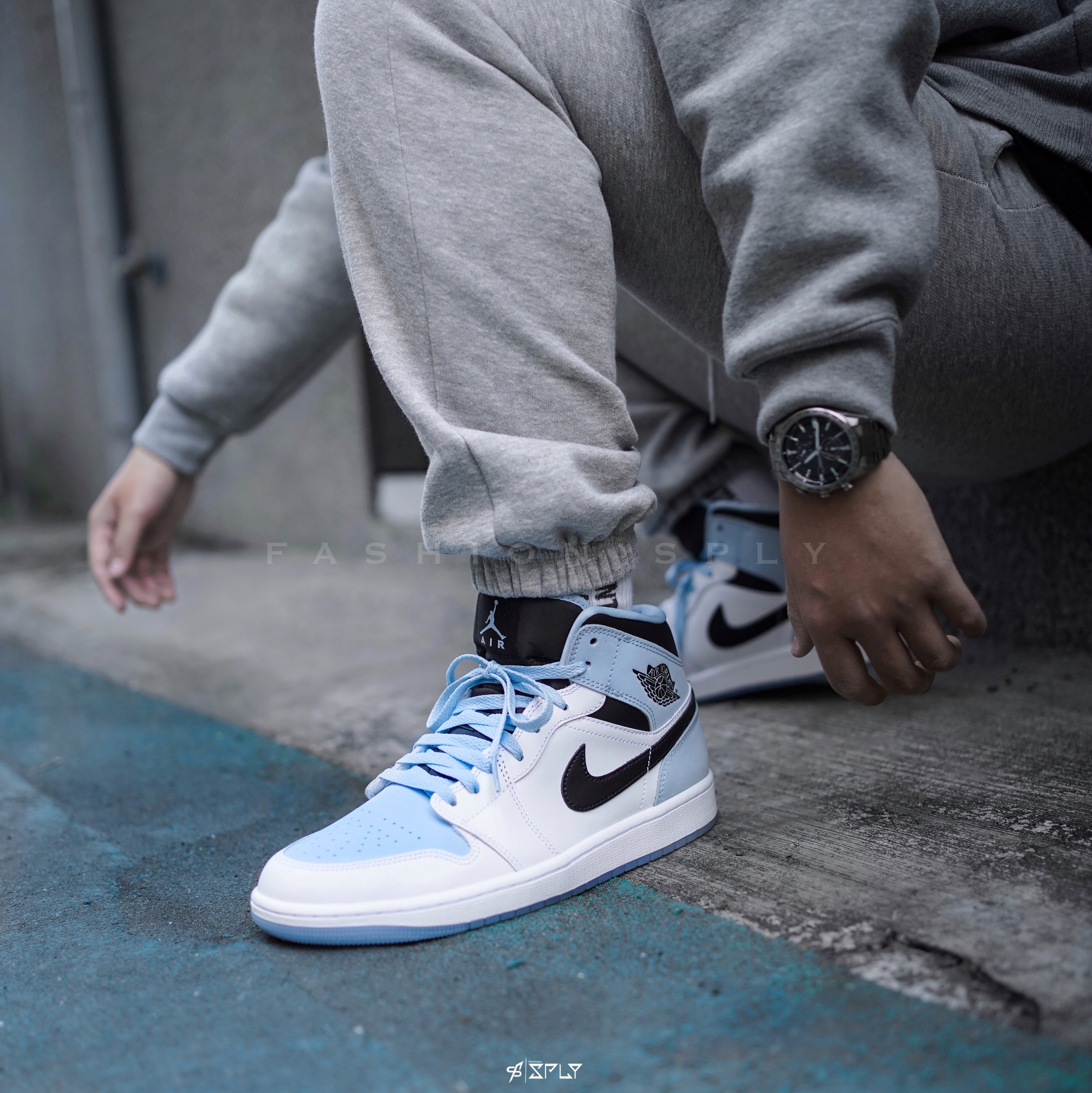Air Jordan 1 Mid Ice Blue 冰塊藍 DV1308-104