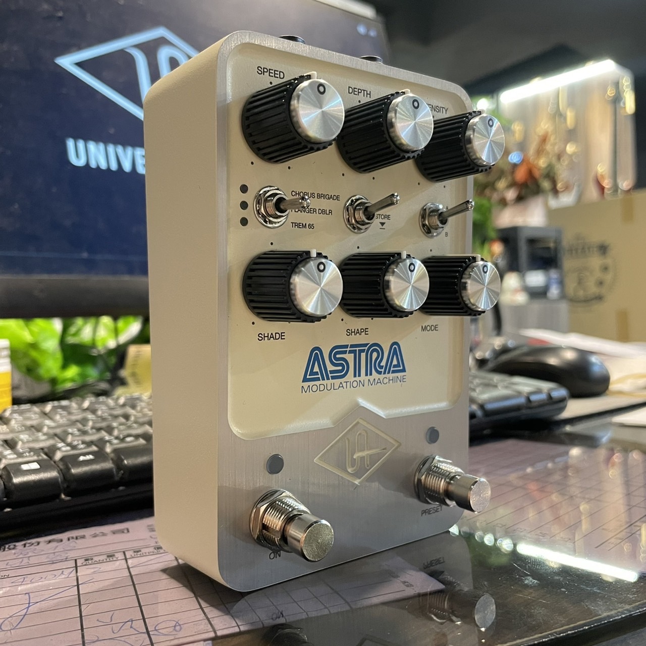 Universal Audio UAFX Astra Modulati 電吉他 單顆 效果器【宛伶樂器】