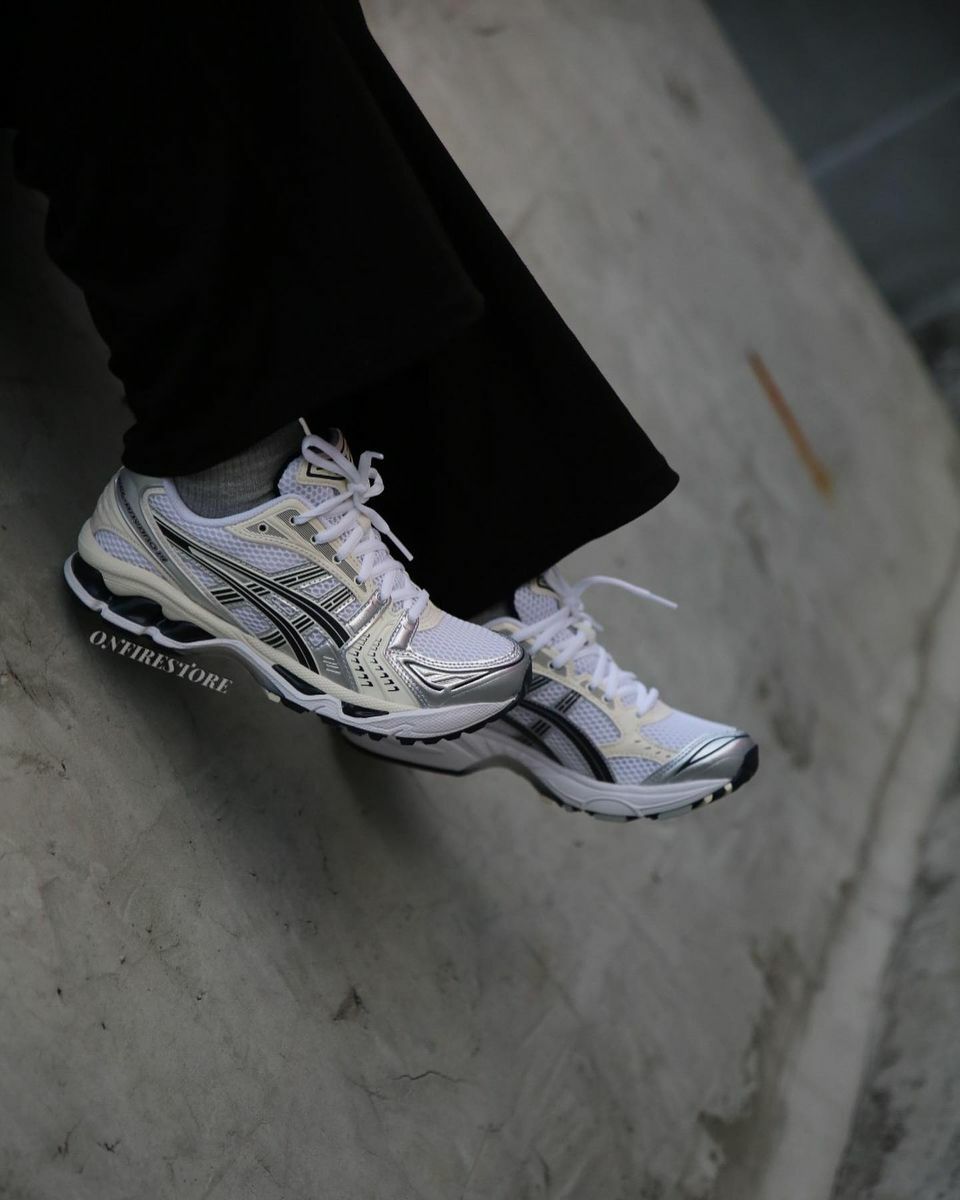 {現貨} Asics Gel-Kayano 14 "White/Midnight" 1202A056-109