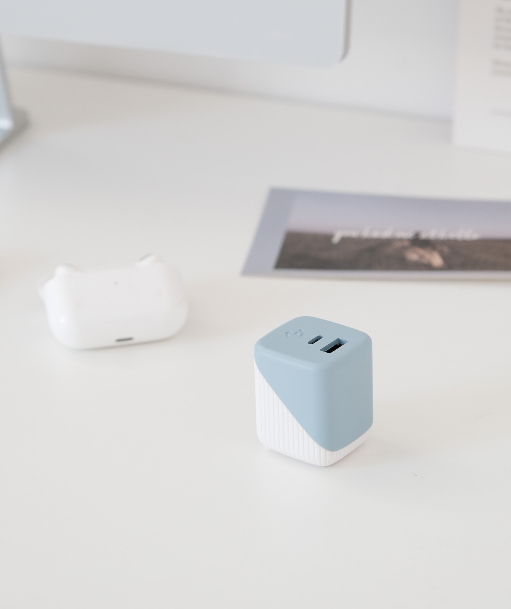 Allite B2 32w氮化鎵雙孔快充頭｜寶寶藍