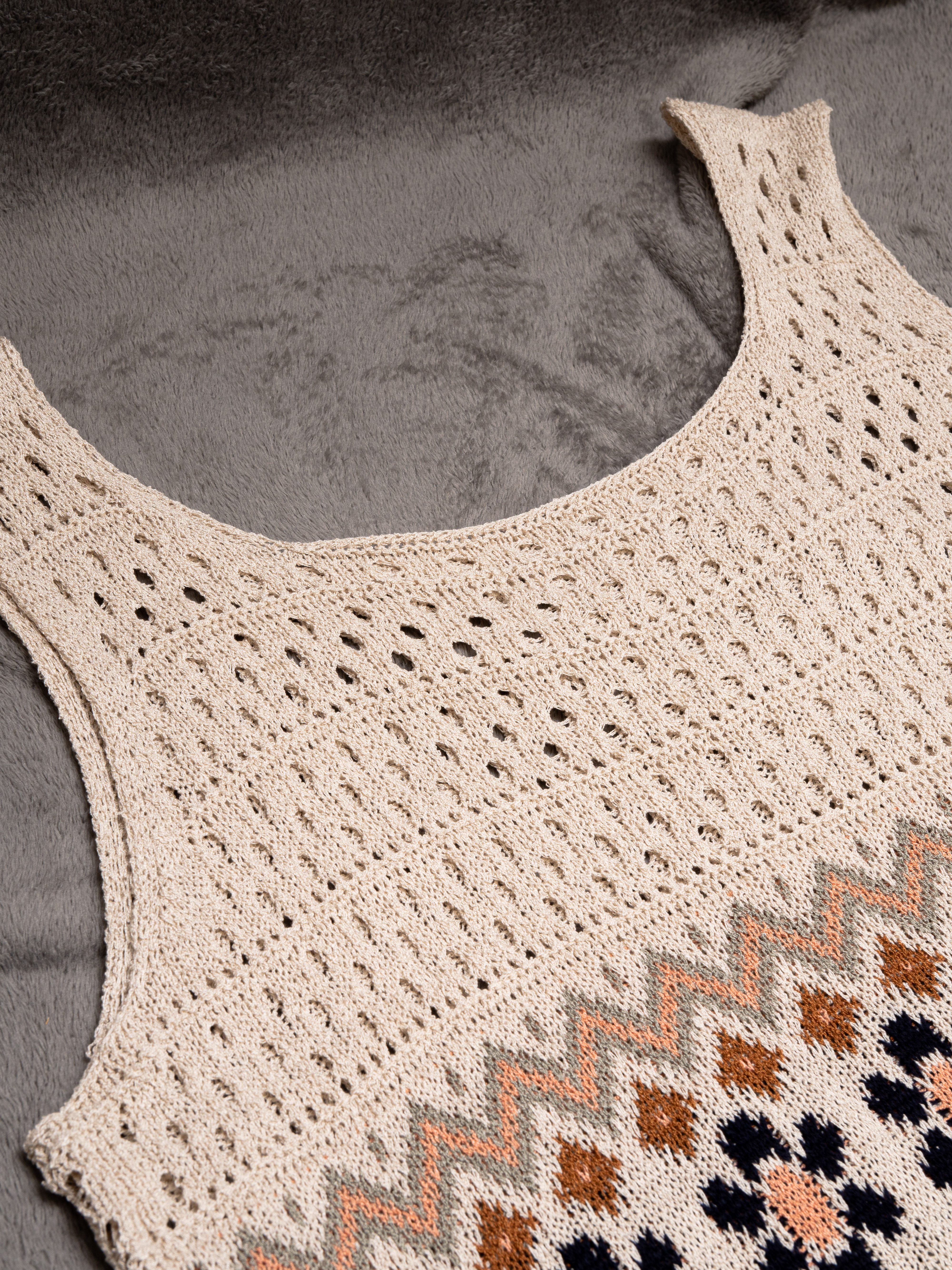 勾織上洞間下花背心 (現貨款式）