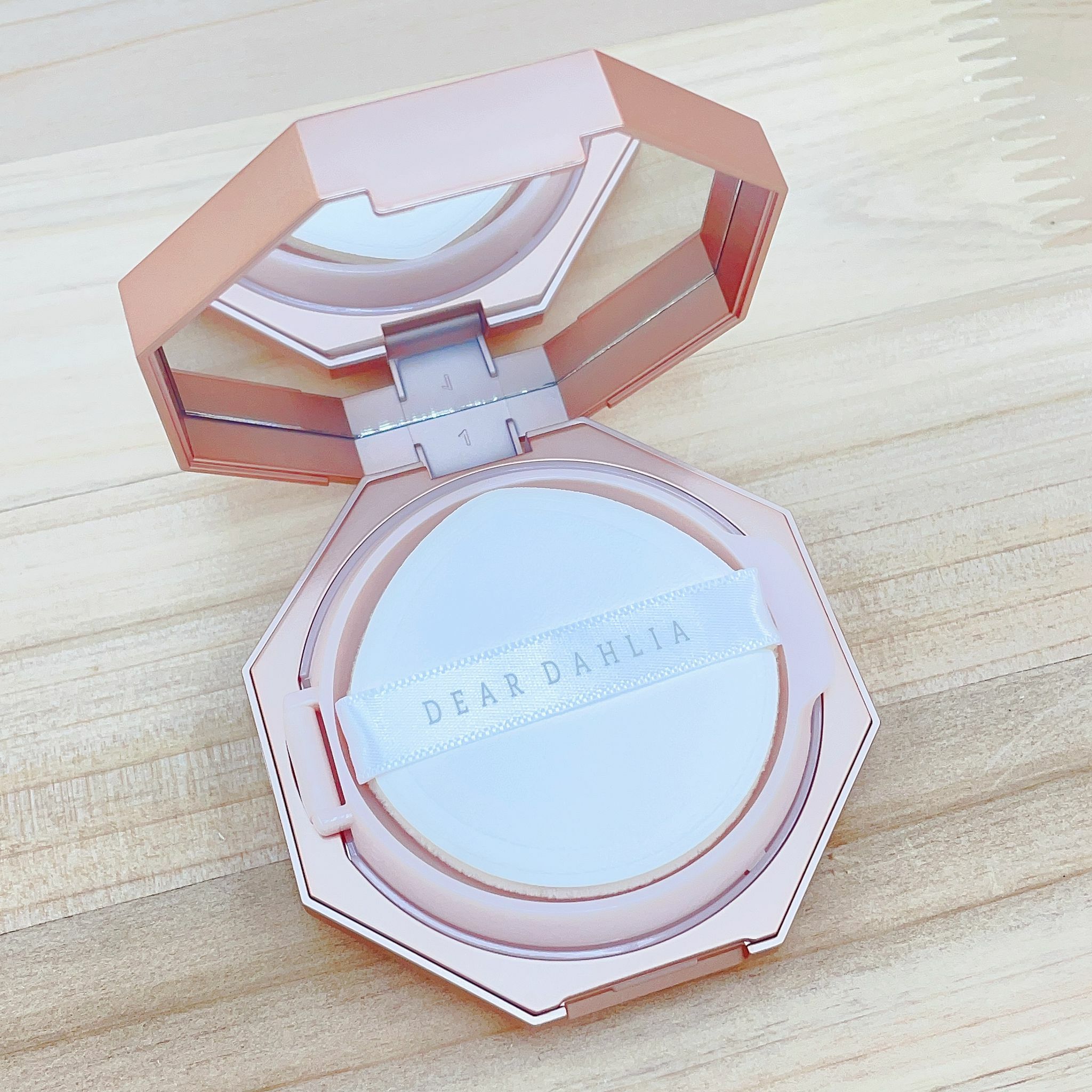 DEAR DAHLIA Skin Paradise Soft Velvet Setting Powder Compact 10g