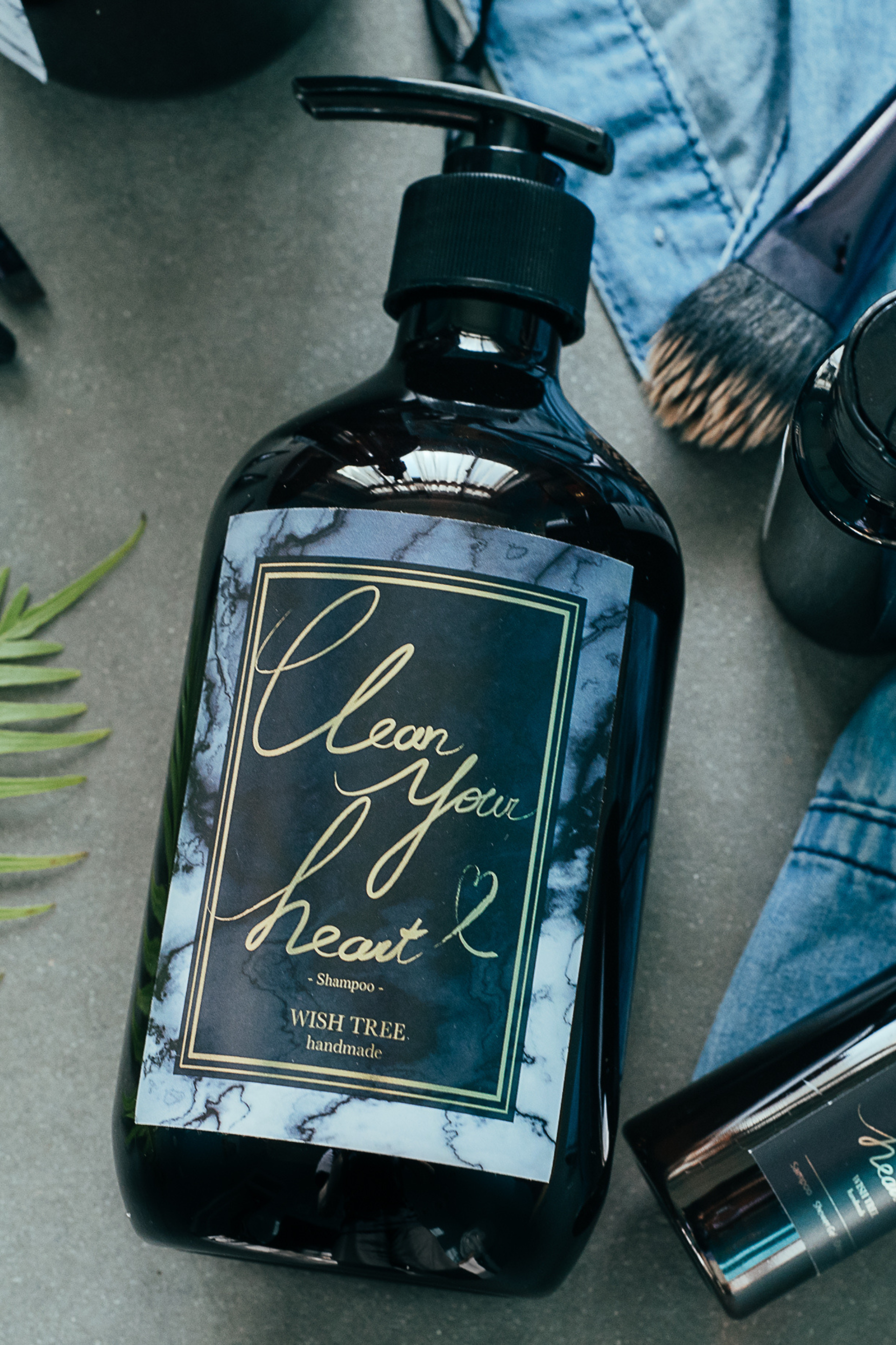 Clean Your Heart · 保濕洗髮精