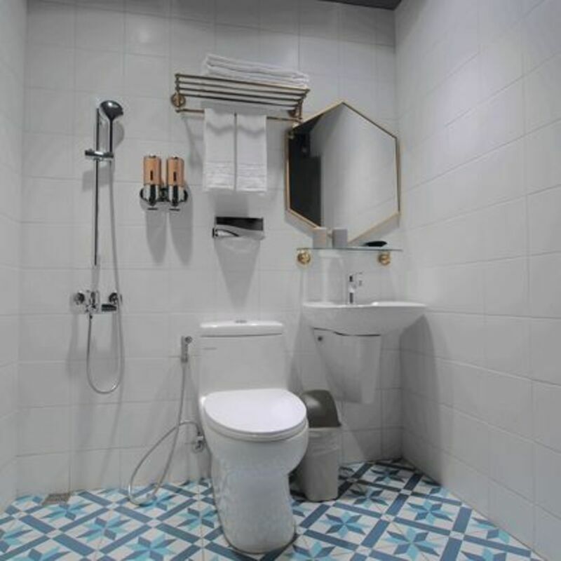 【電子票劵】臺中火車站住宿｜華利大旅社 衛浴