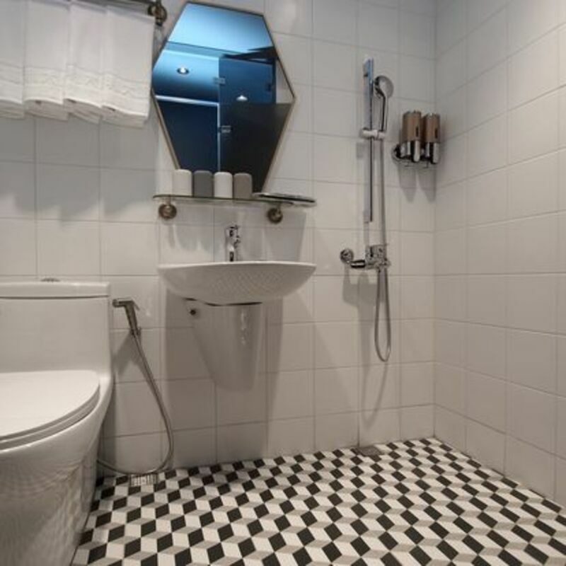 【電子票劵】臺中火車站住宿｜華利大旅社 衛浴