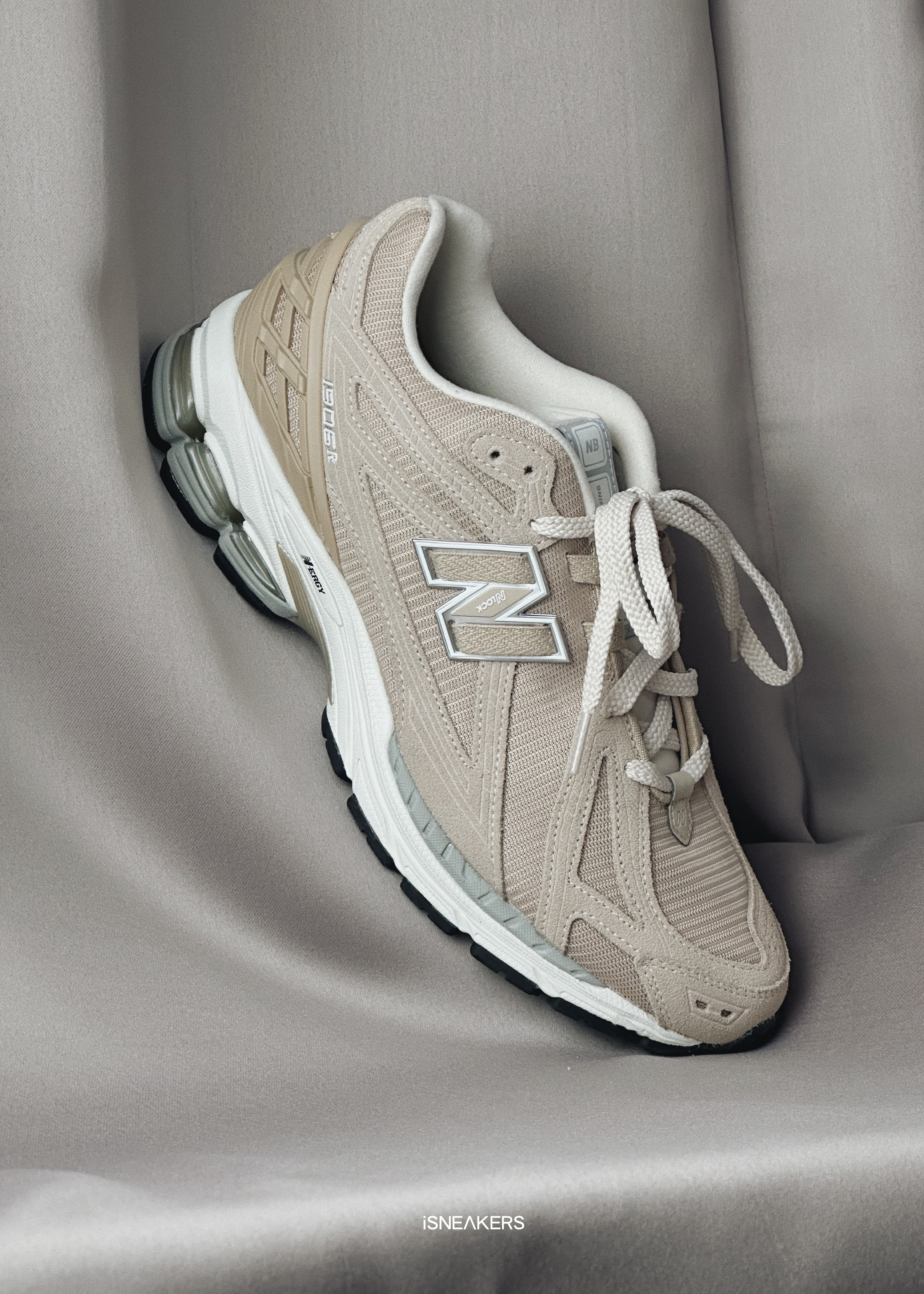 iSNEAKERS｜New Balance 1906R "Mindful Grey" 復古慢跑鞋 沙色 奶茶色 M1906RW