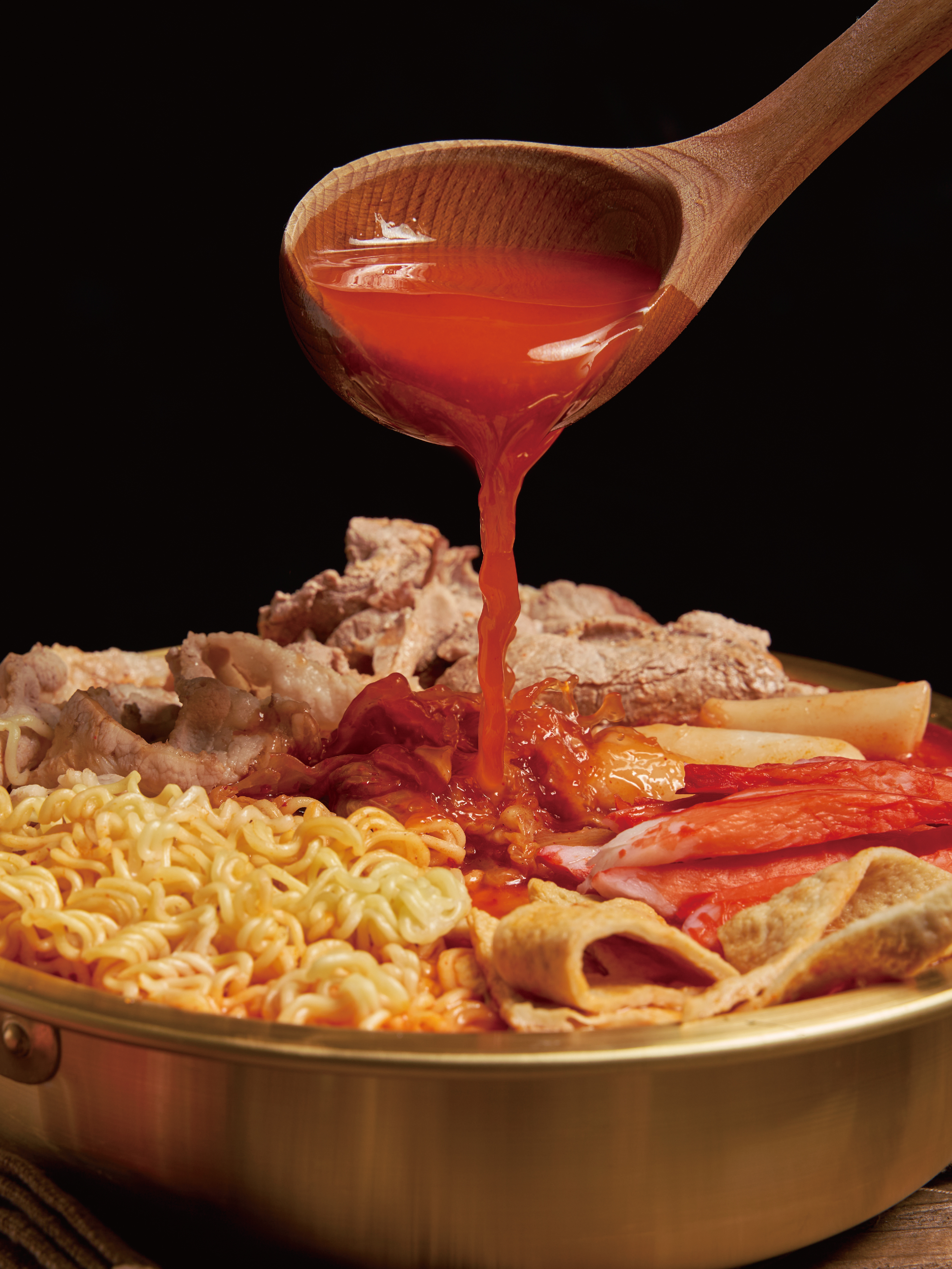 新村韓式泡菜鍋｜新村站著吃 烤肉宅配