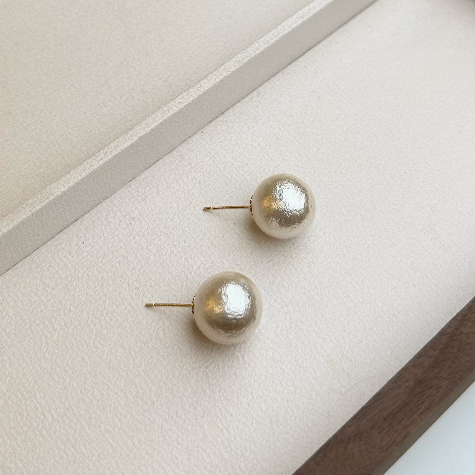 大方．大珍珠耳貼