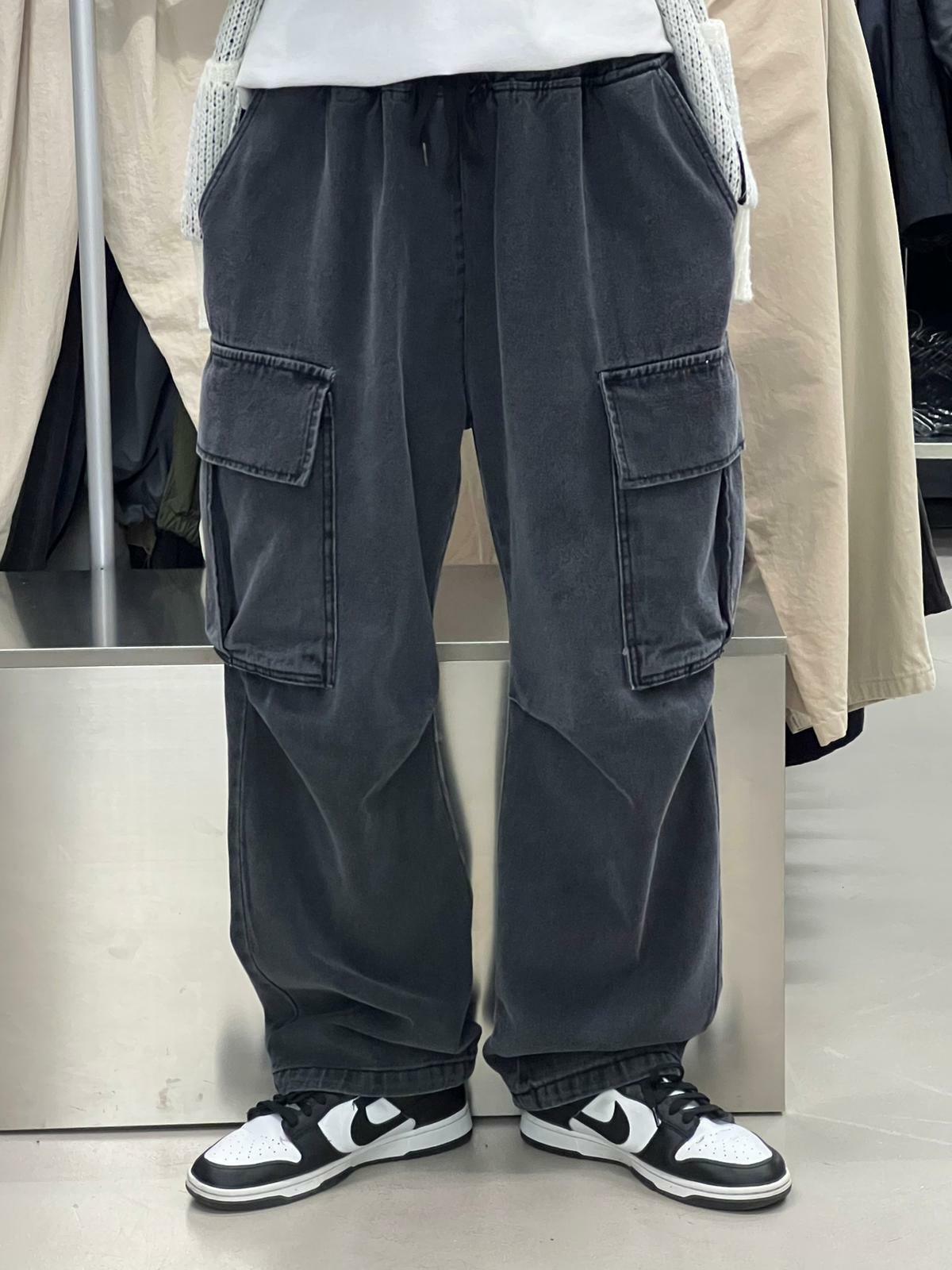 洗水工裝可束腳鬆身牛仔褲 P2217